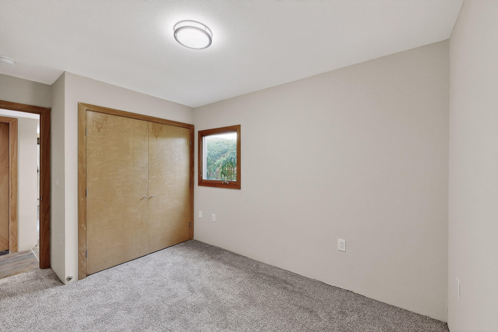 9323 HILTON Avenue NE