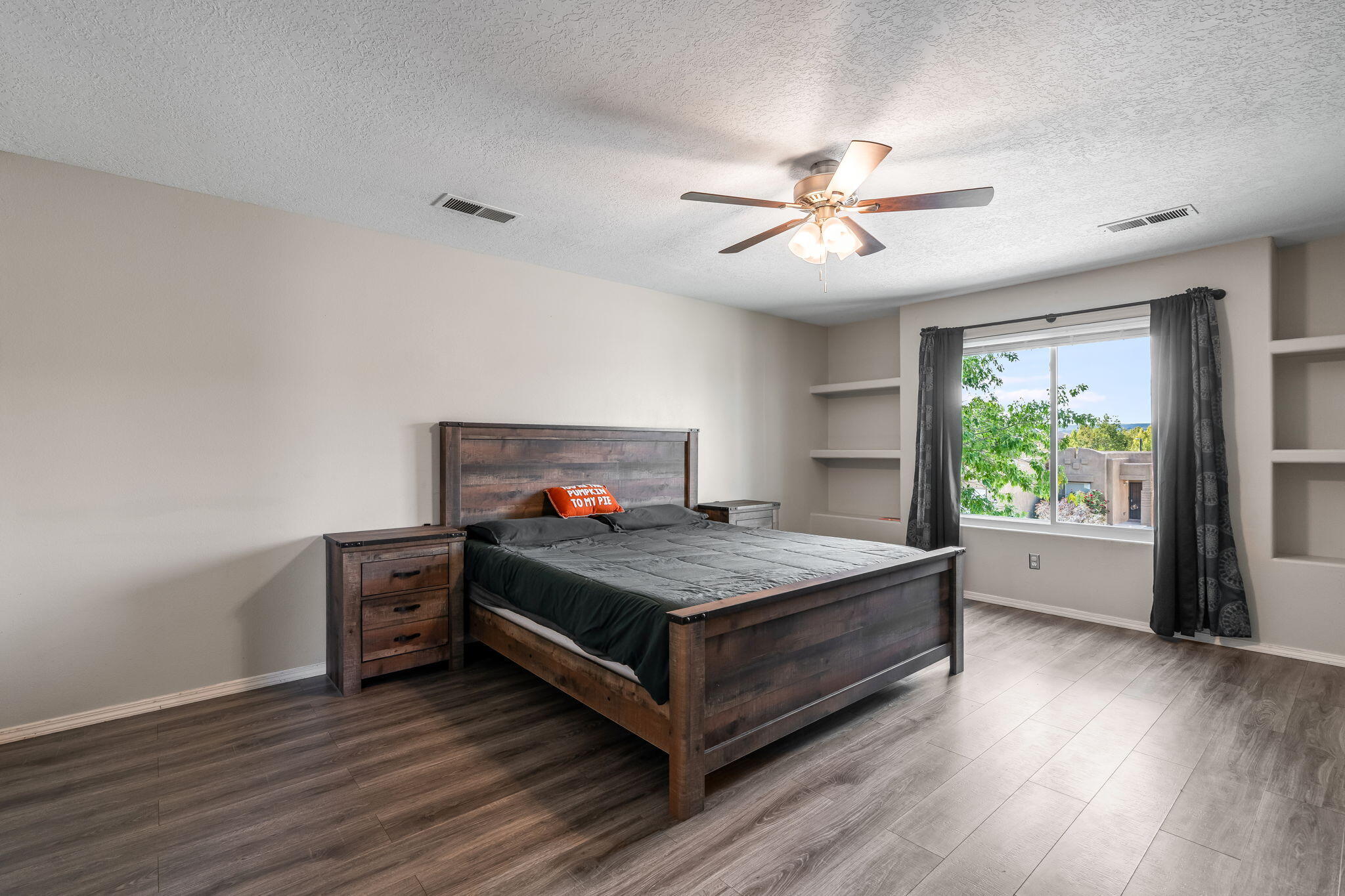 704 Nicklaus Drive SW