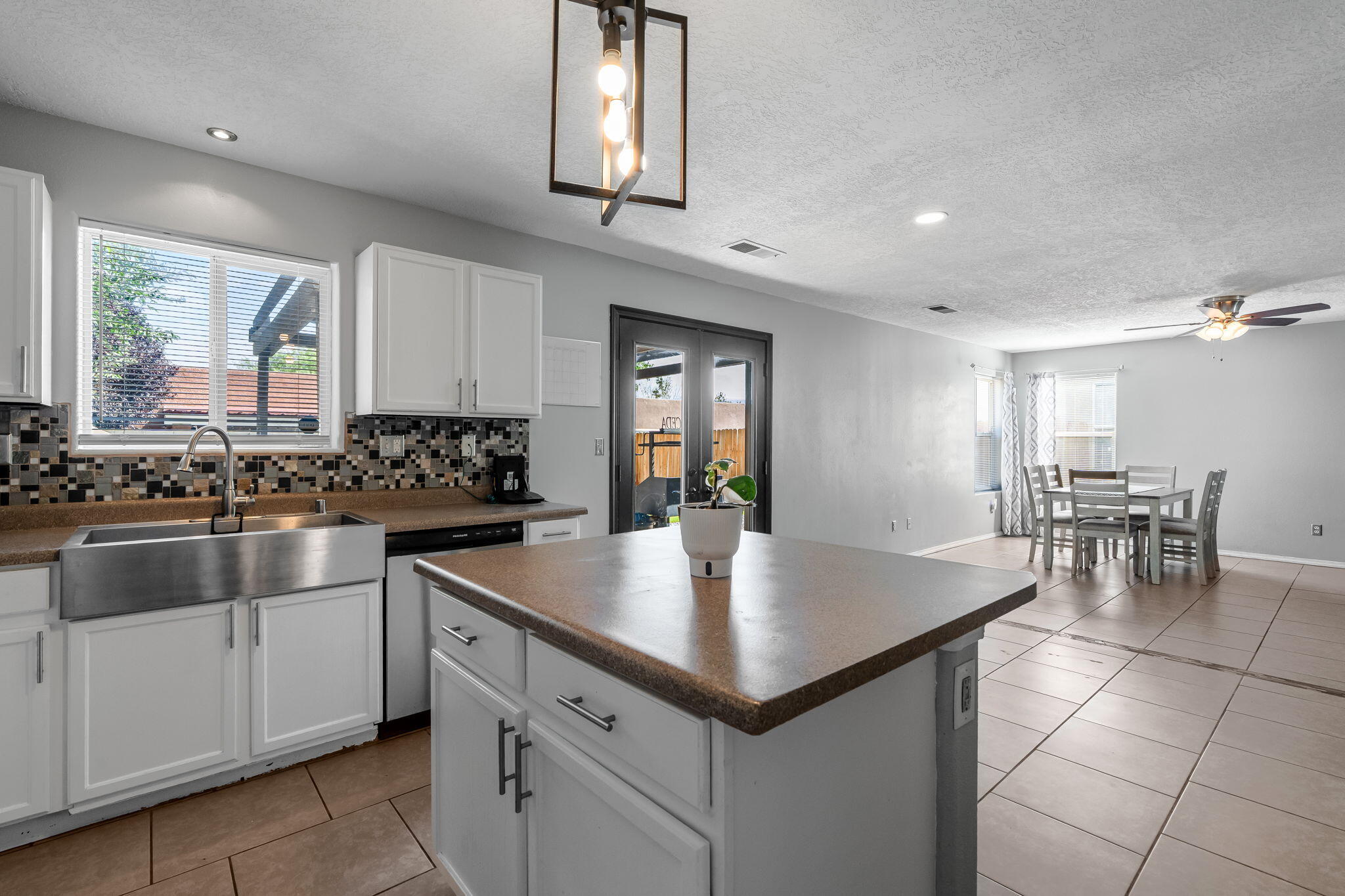 704 Nicklaus Drive SW