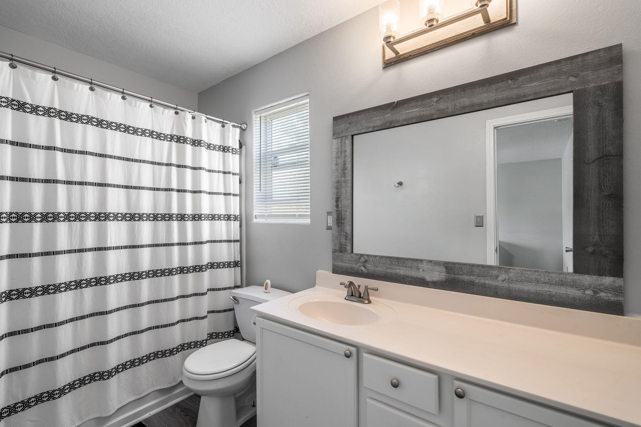 704 Nicklaus Drive SW