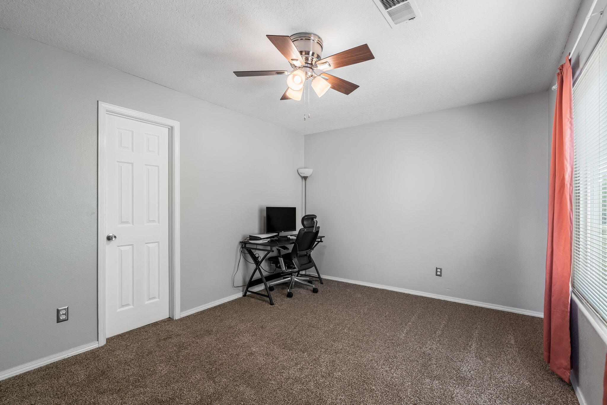 704 Nicklaus Drive SW