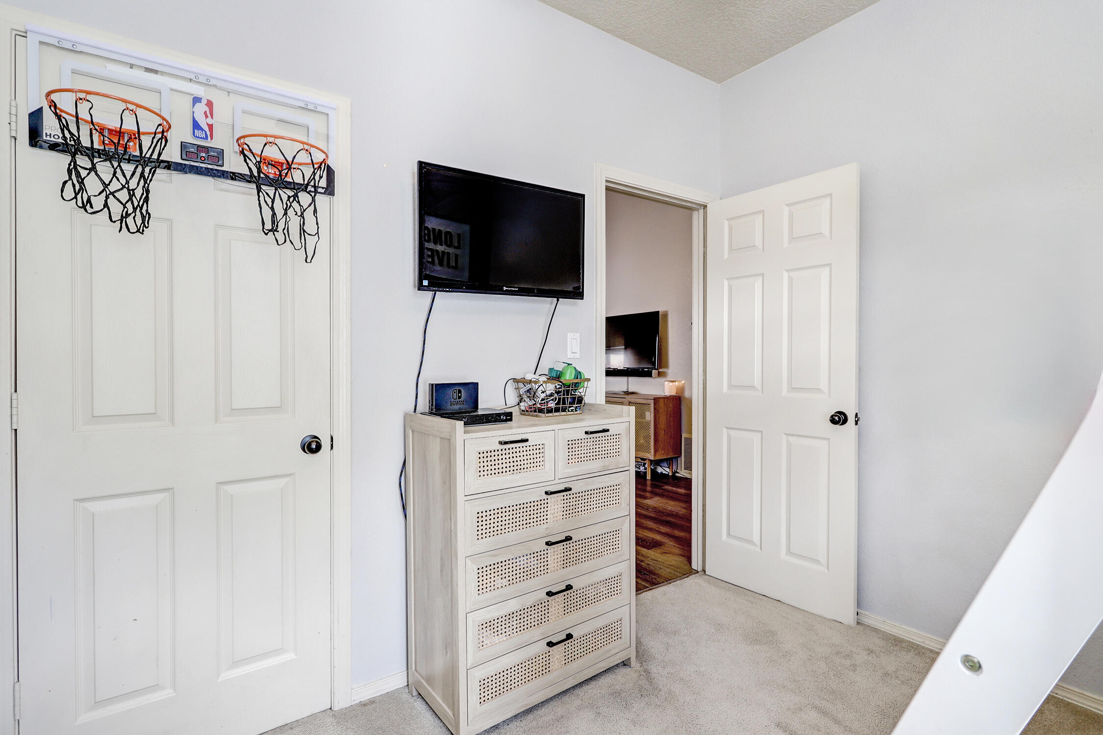 6209 NACIONAL Road NW