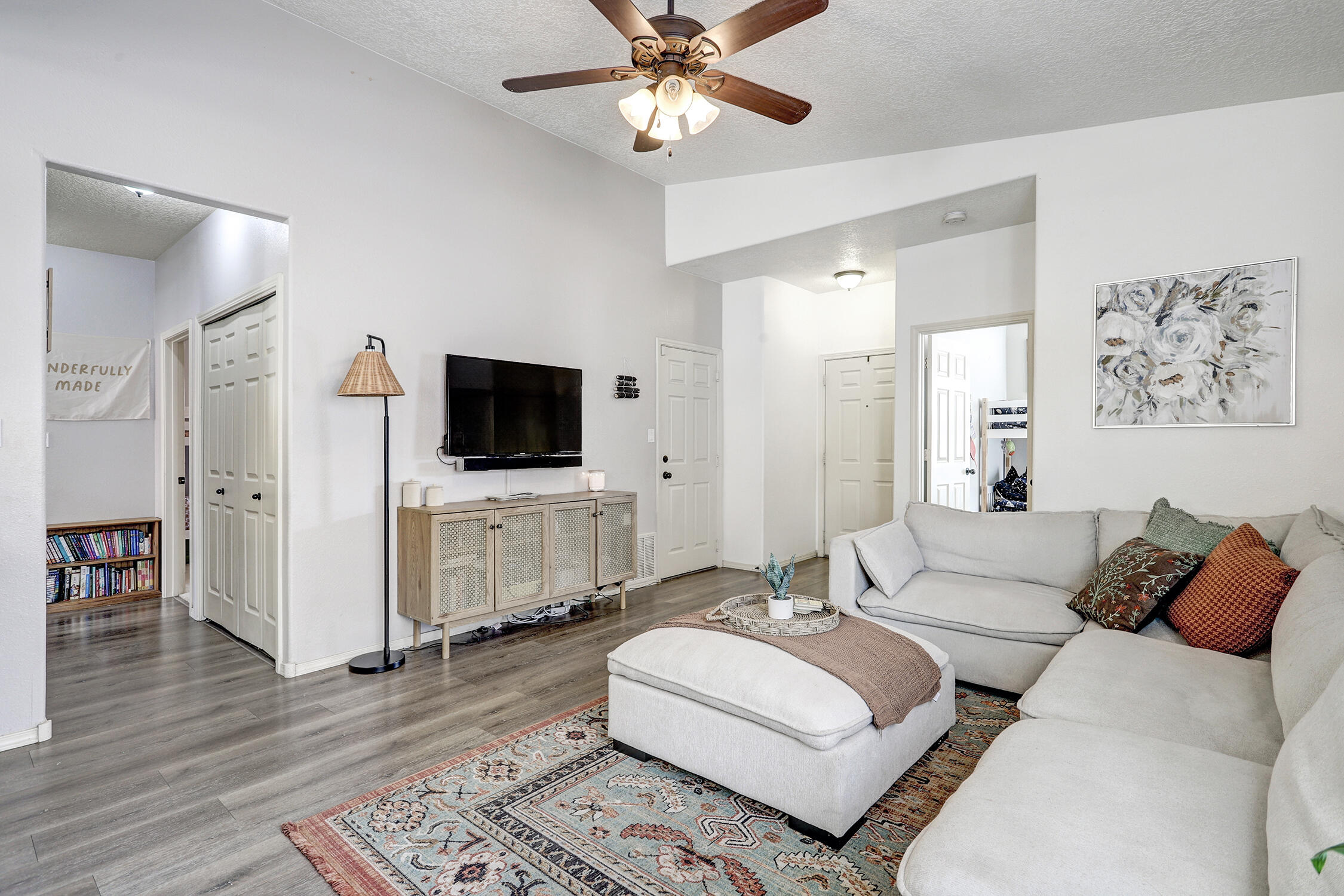 6209 NACIONAL Road NW