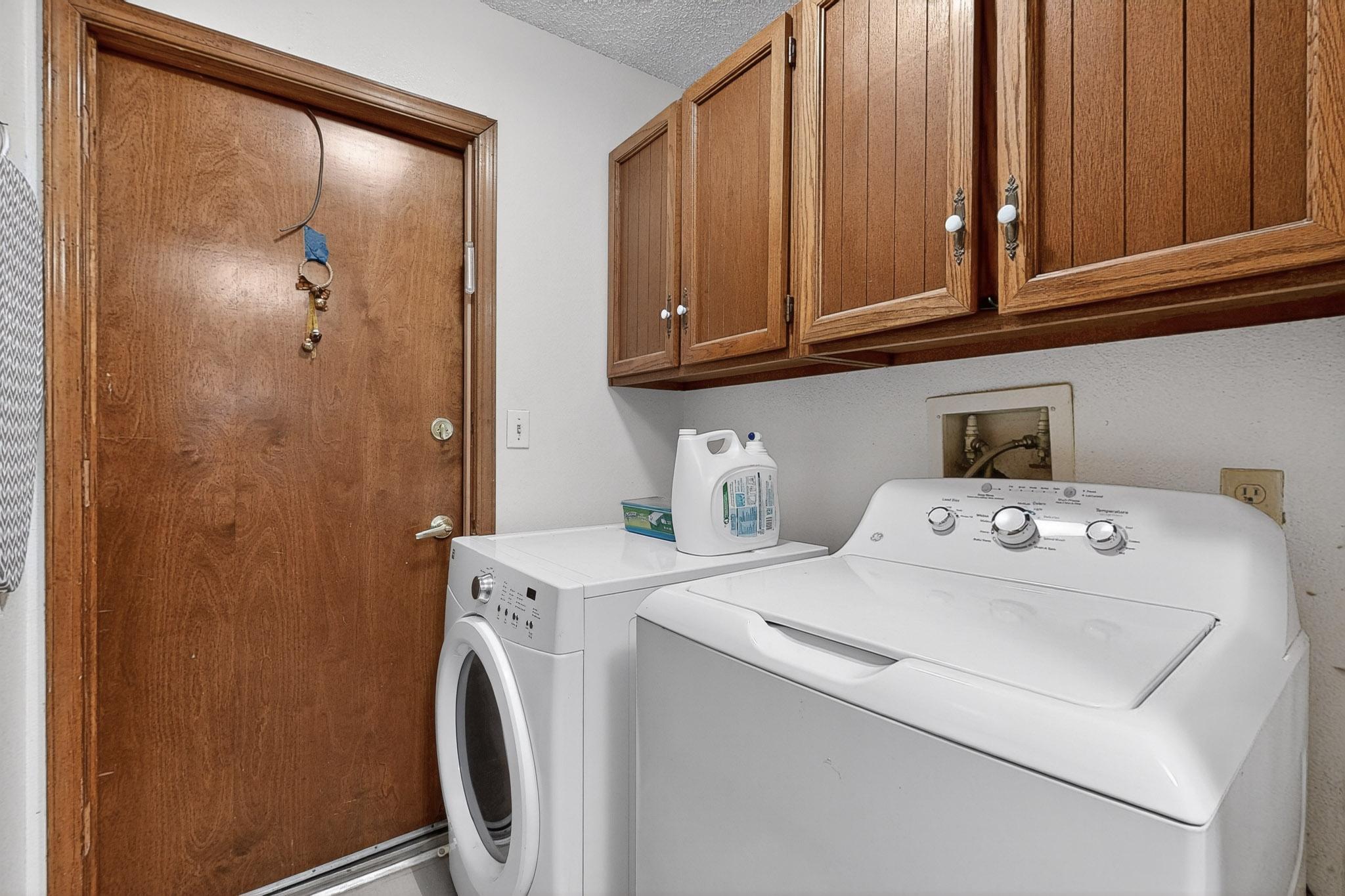 5805 Chimayo Drive NW