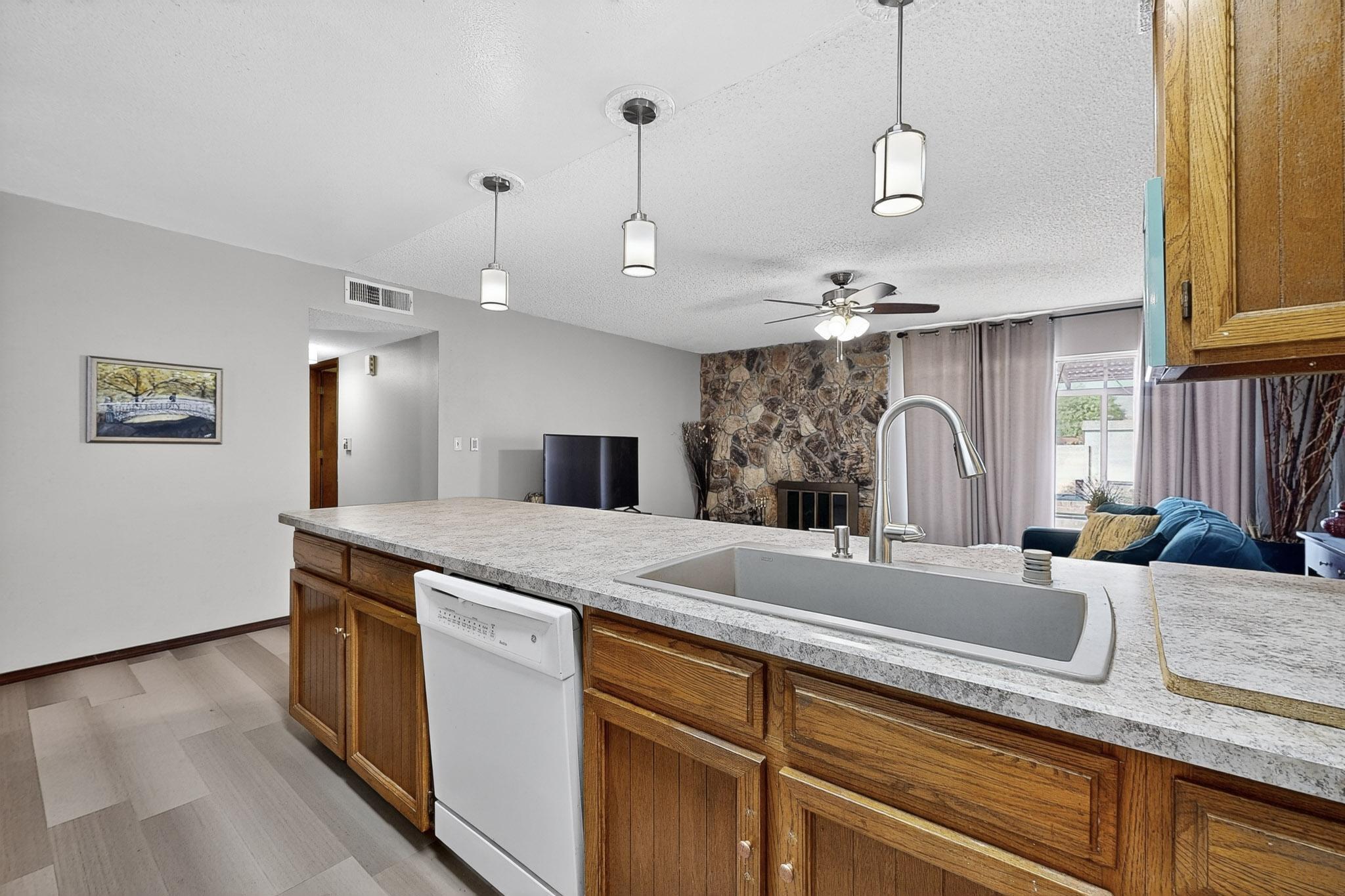 5805 Chimayo Drive NW