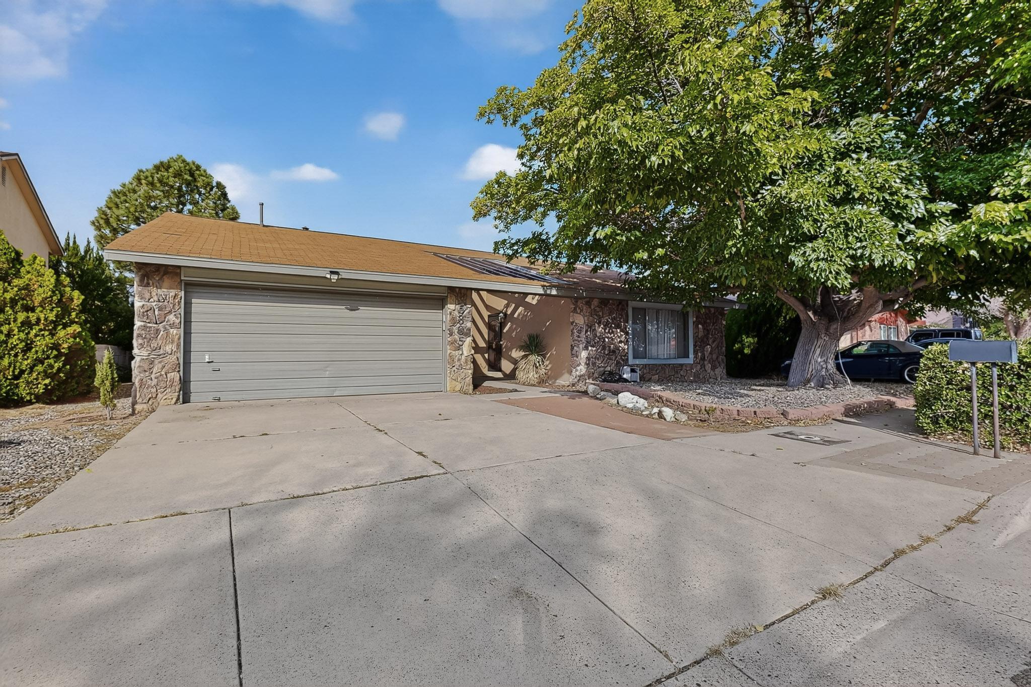 5805 Chimayo Drive NW