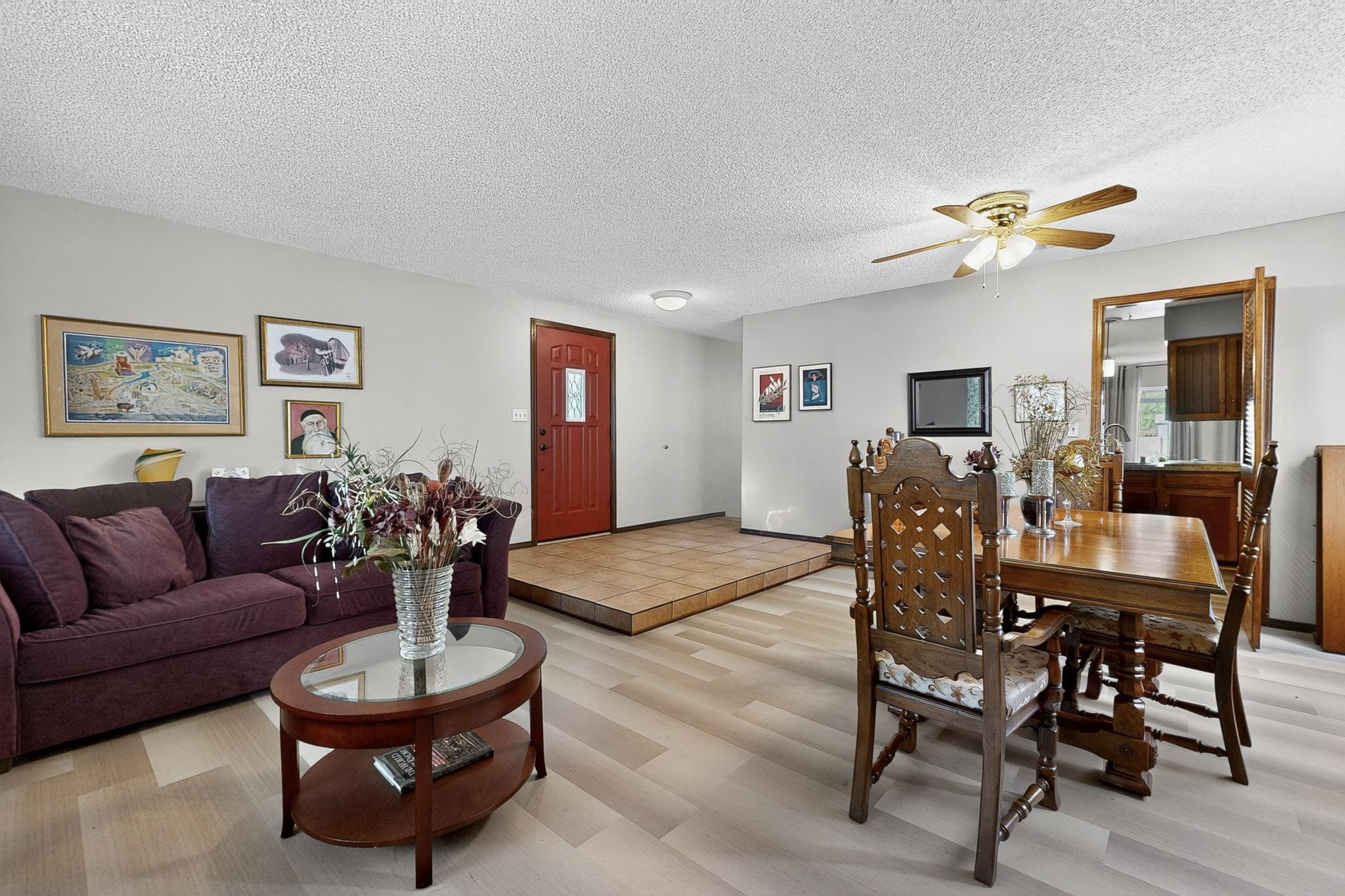 5805 Chimayo Drive NW