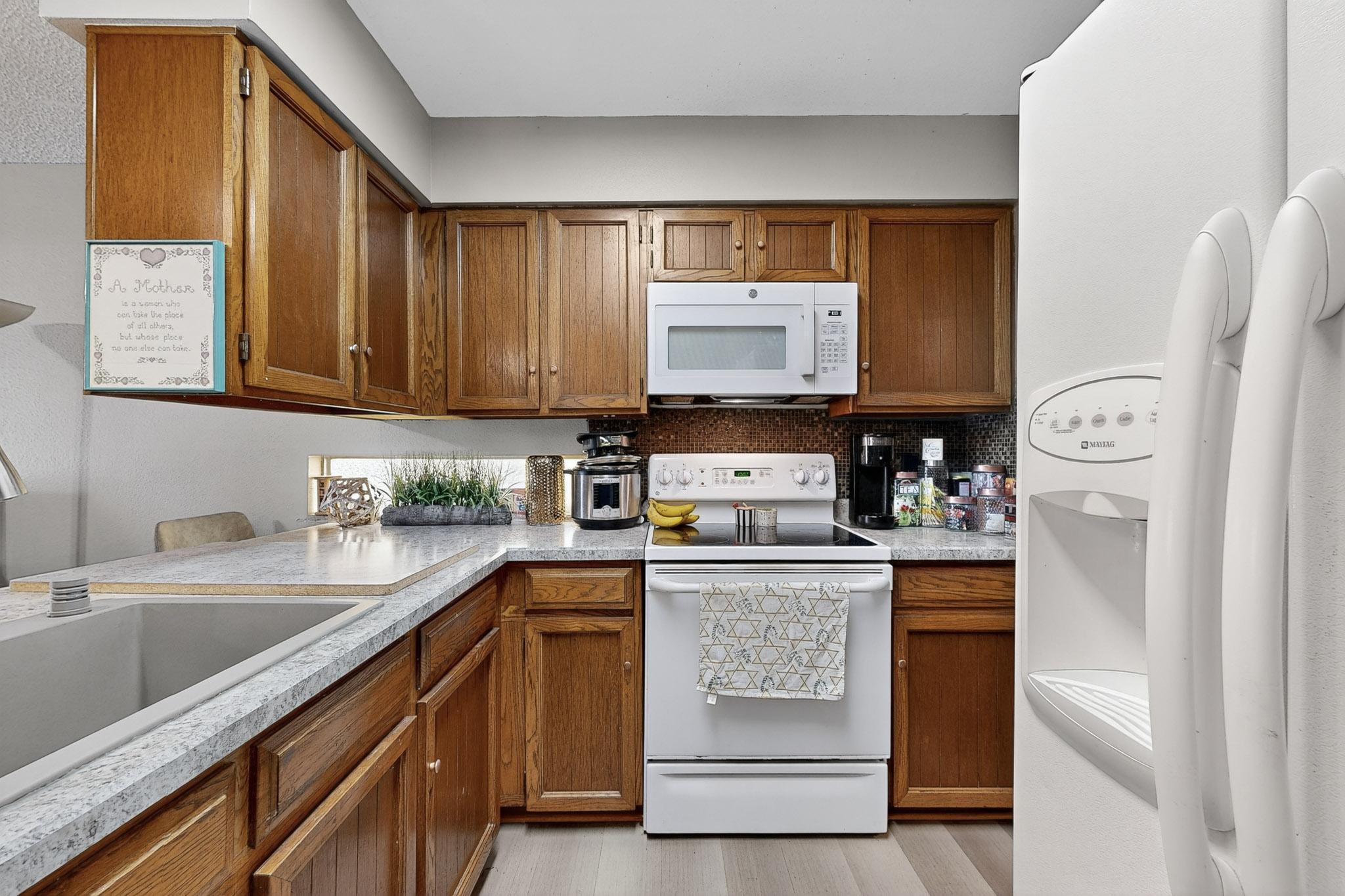 5805 Chimayo Drive NW