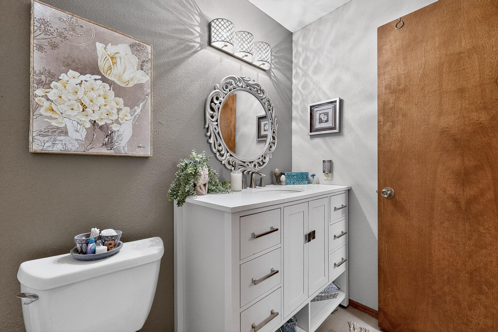 5805 Chimayo Drive NW