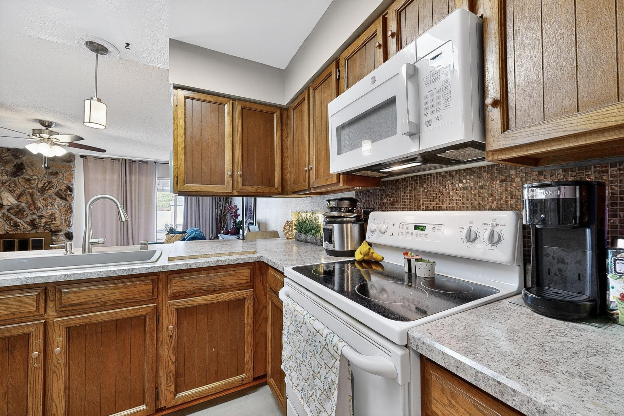 5805 Chimayo Drive NW