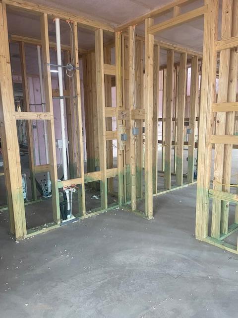 2145 Gazelle Road NE