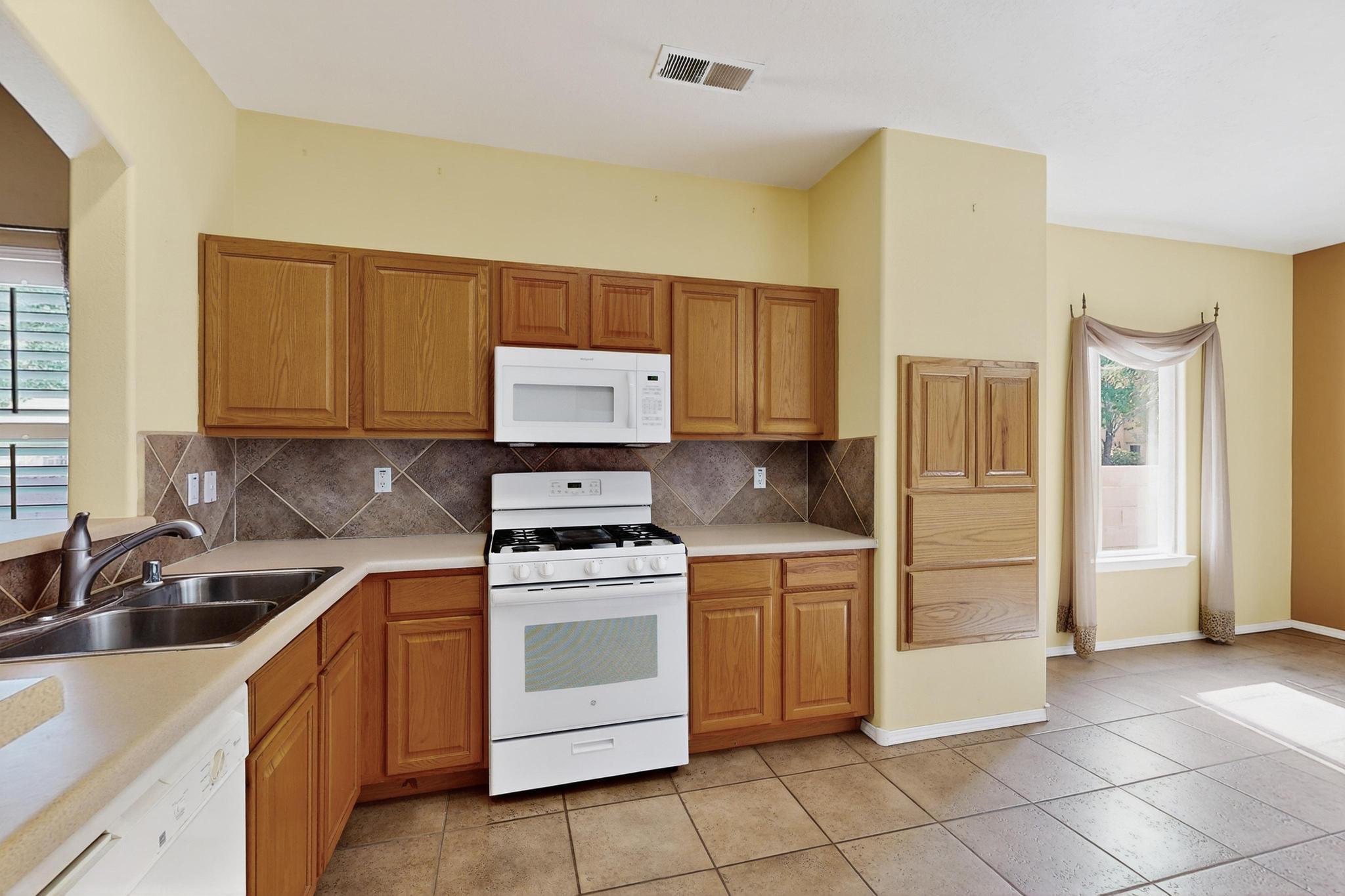 3720 Candelarias Lane