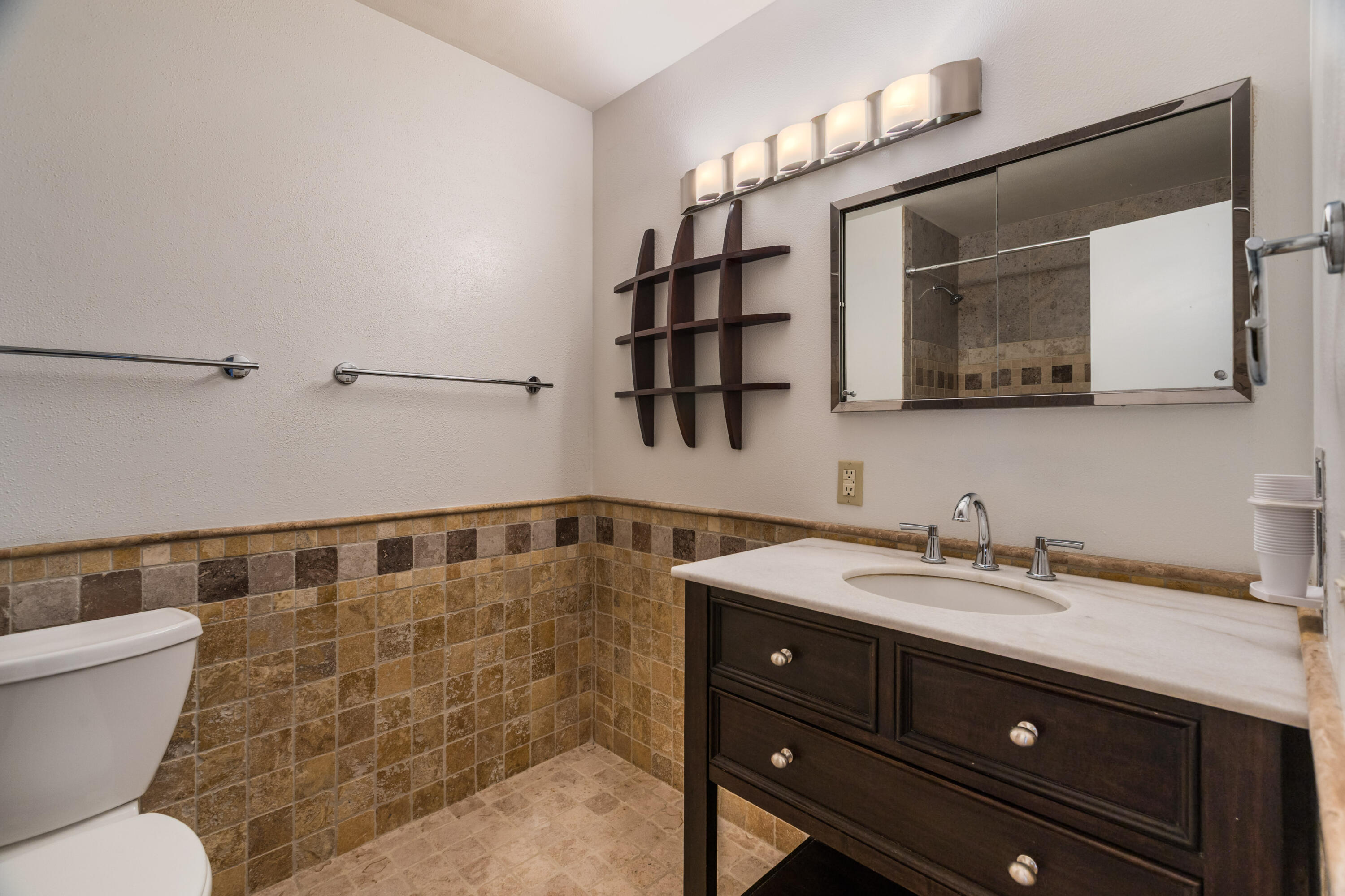 7212 CARRIVEAU Avenue NE