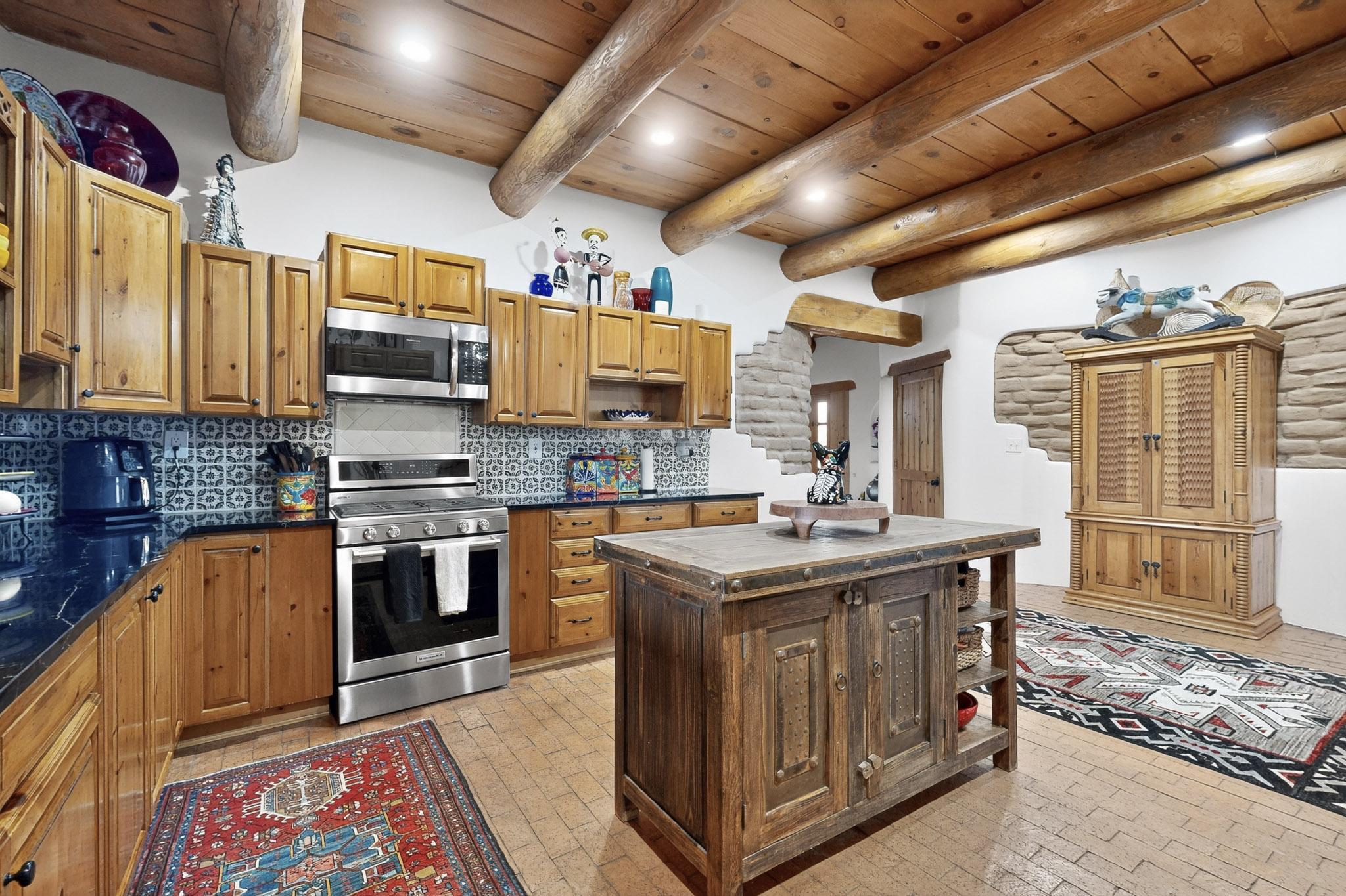 1925 Sonora Road NE