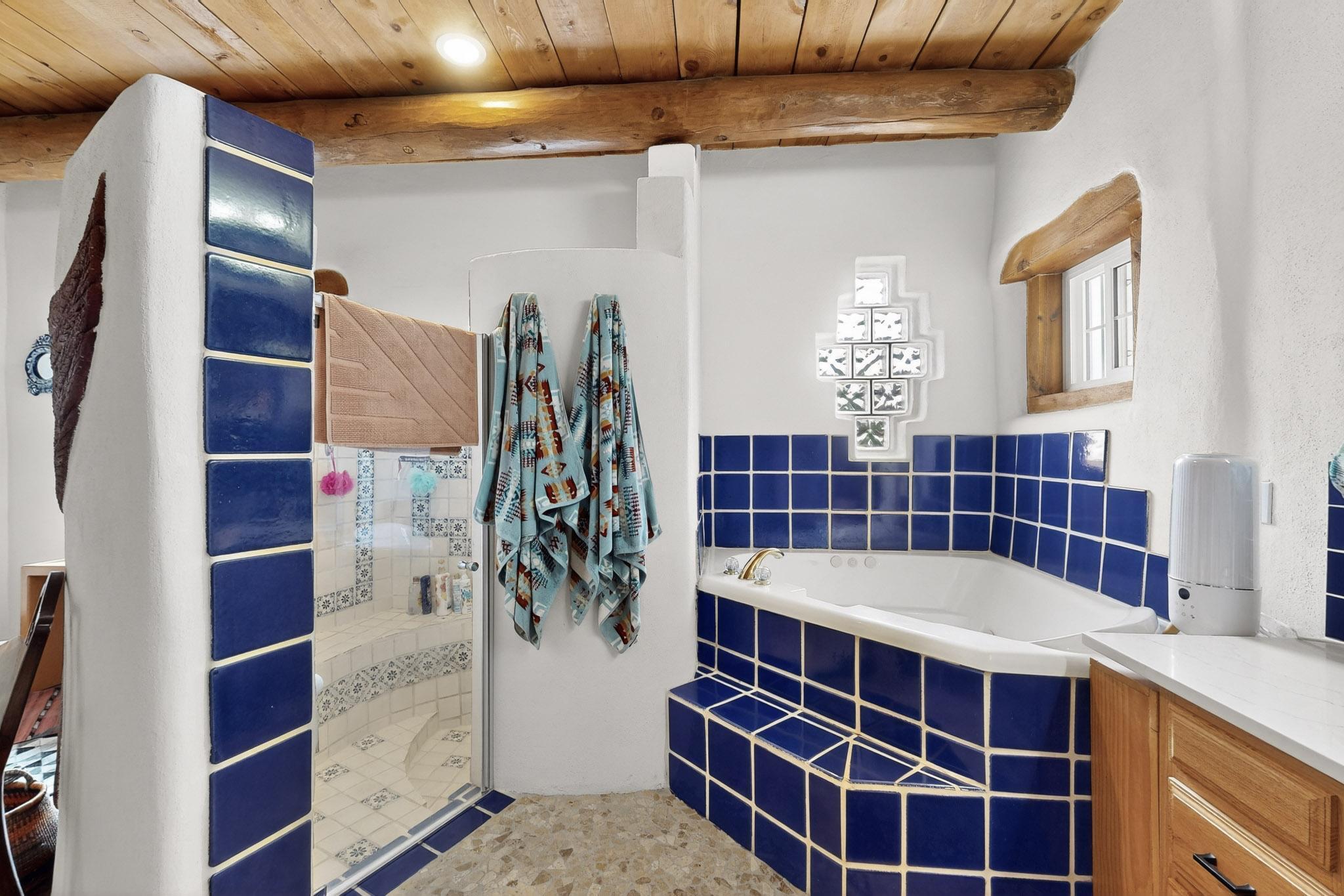 1925 Sonora Road NE