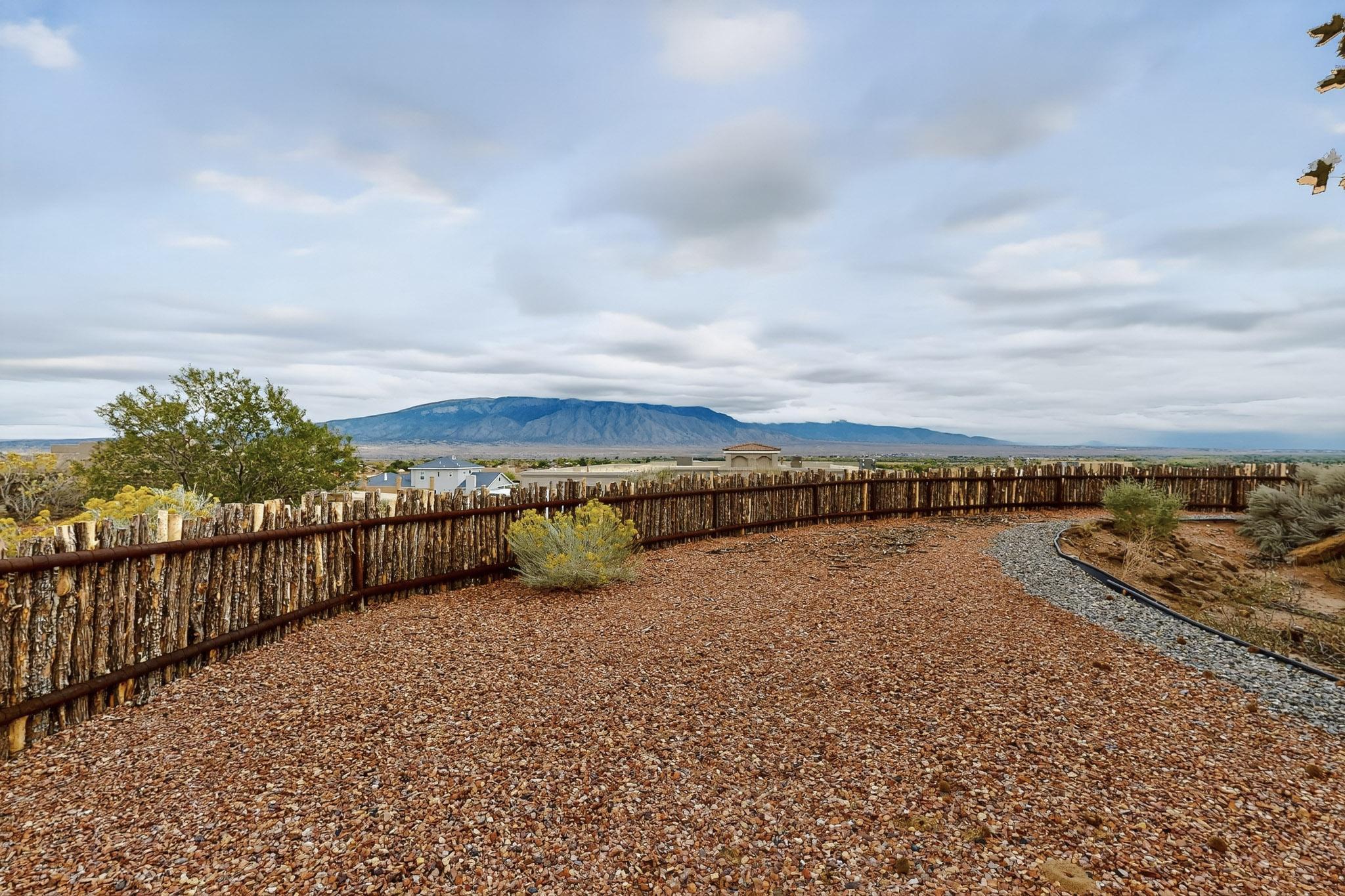 1925 Sonora Road NE