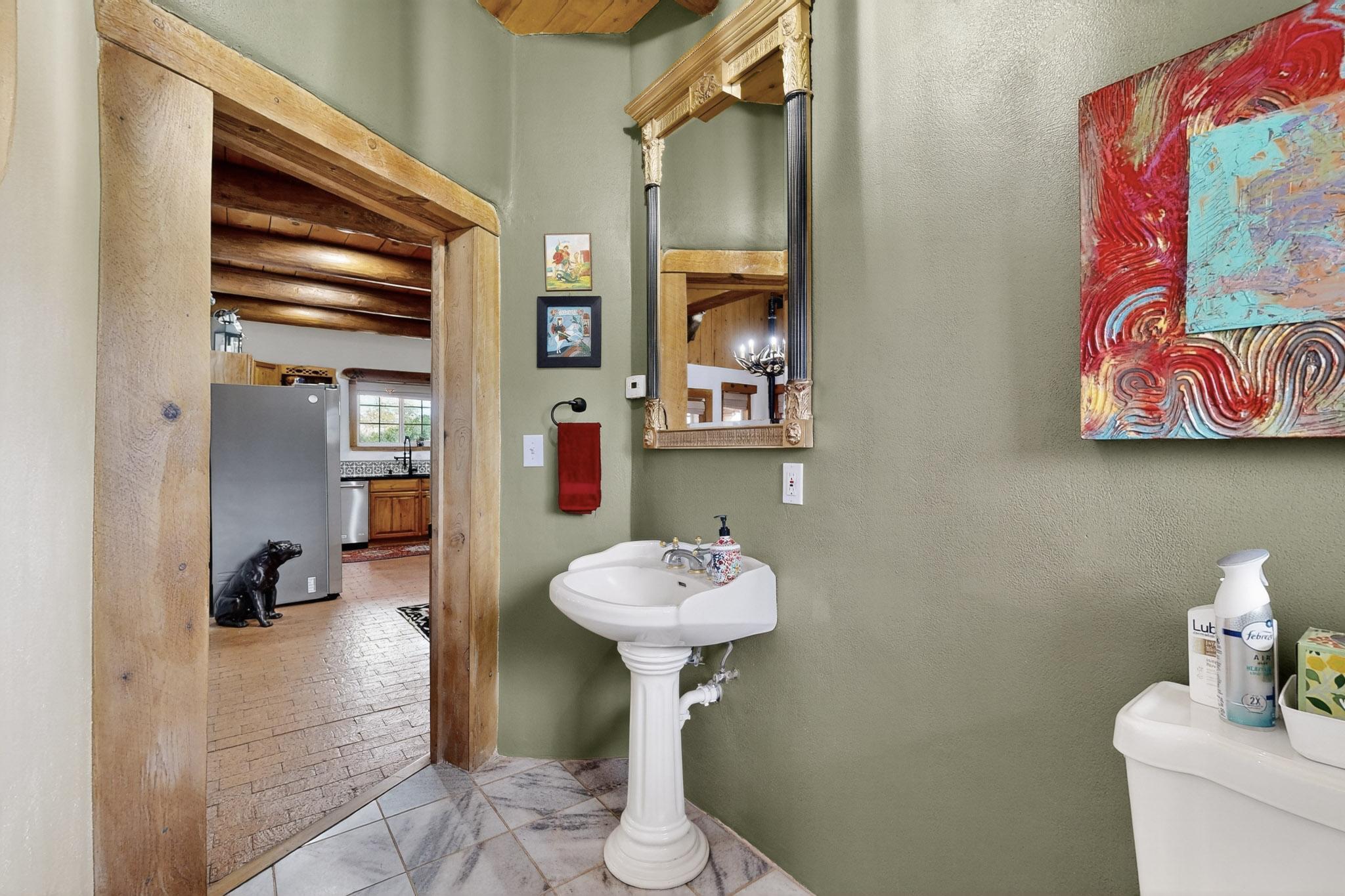 1925 Sonora Road NE