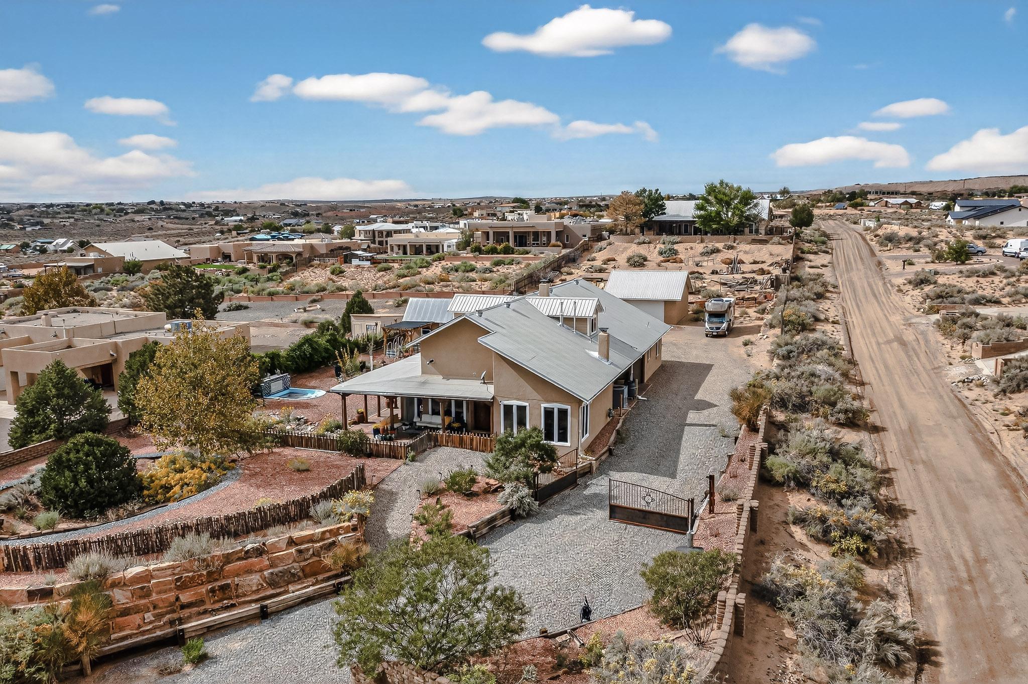 1925 Sonora Road NE