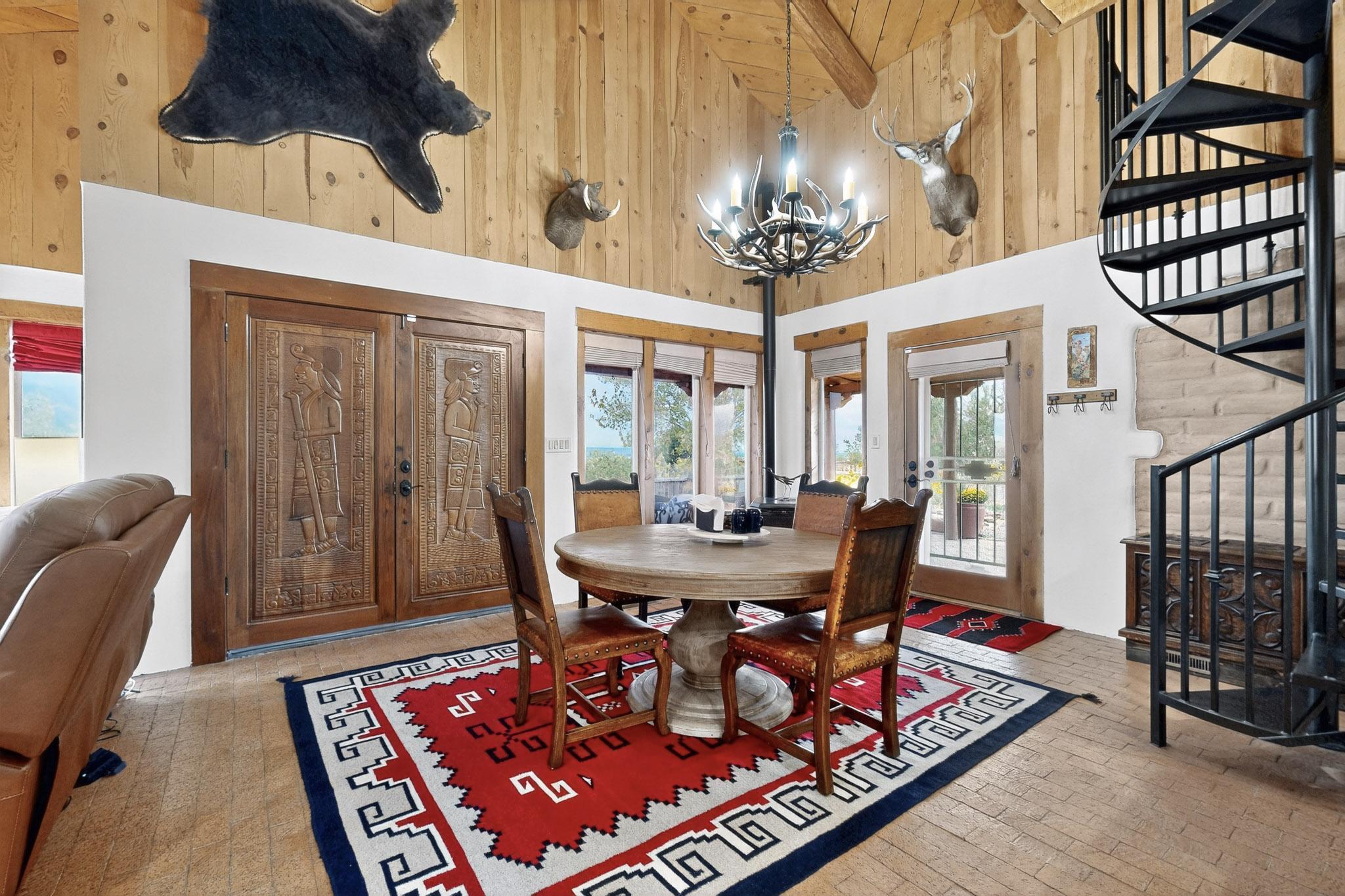 1925 Sonora Road NE