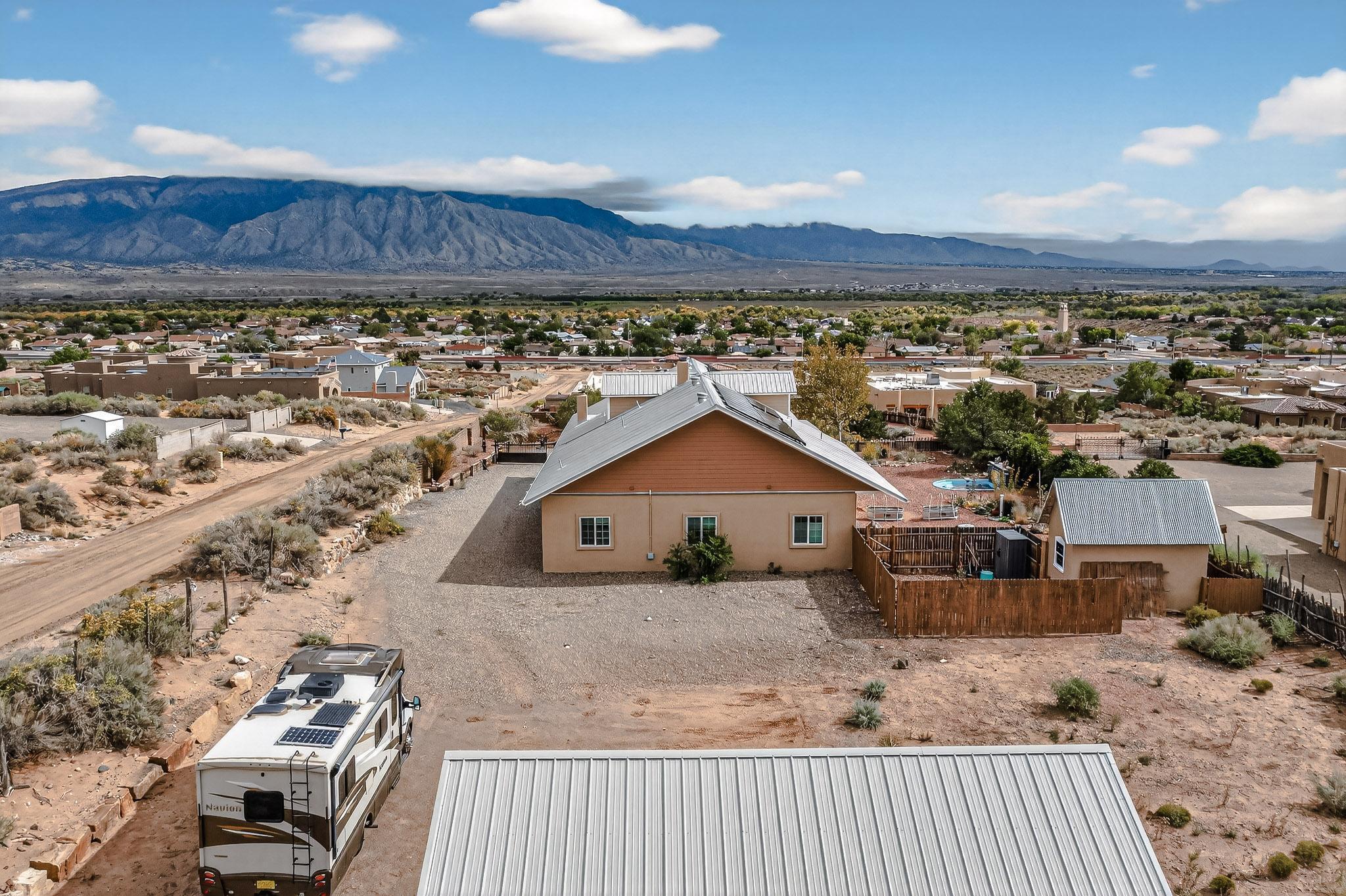 1925 Sonora Road NE