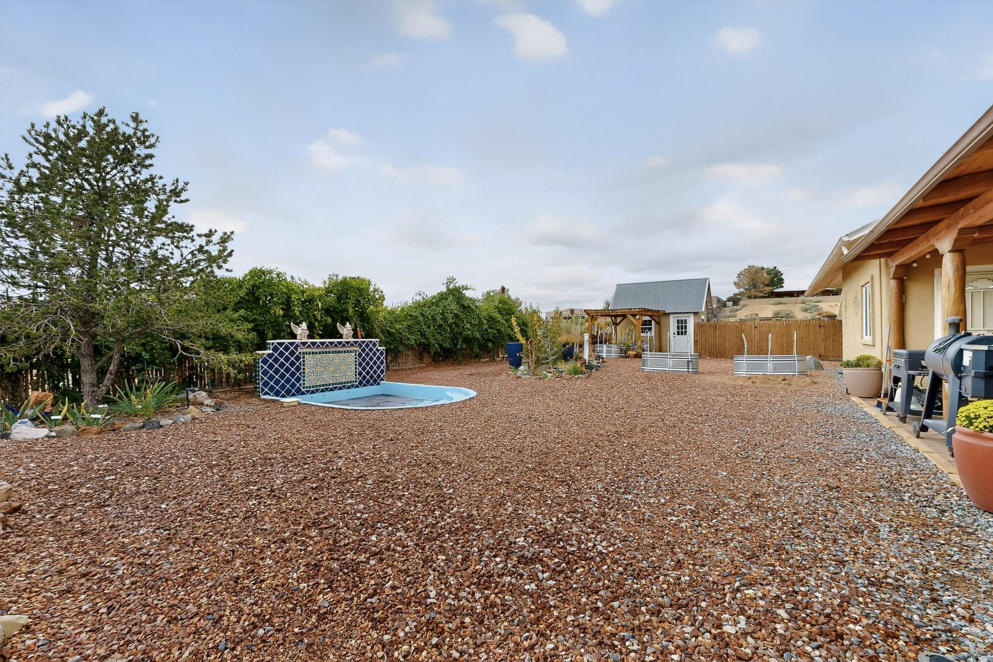 1925 Sonora Road NE