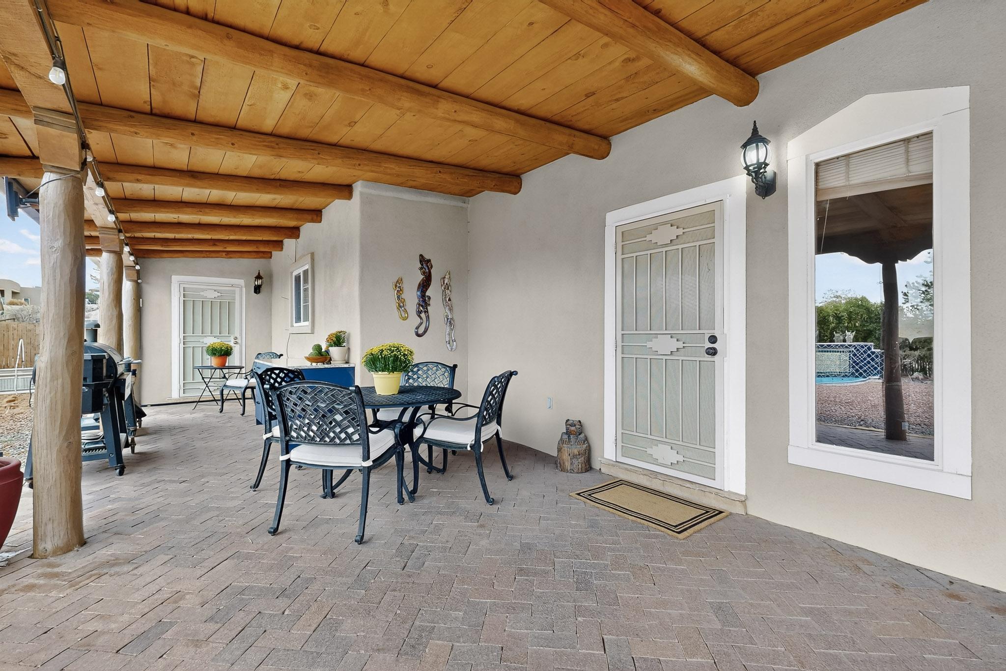 1925 Sonora Road NE