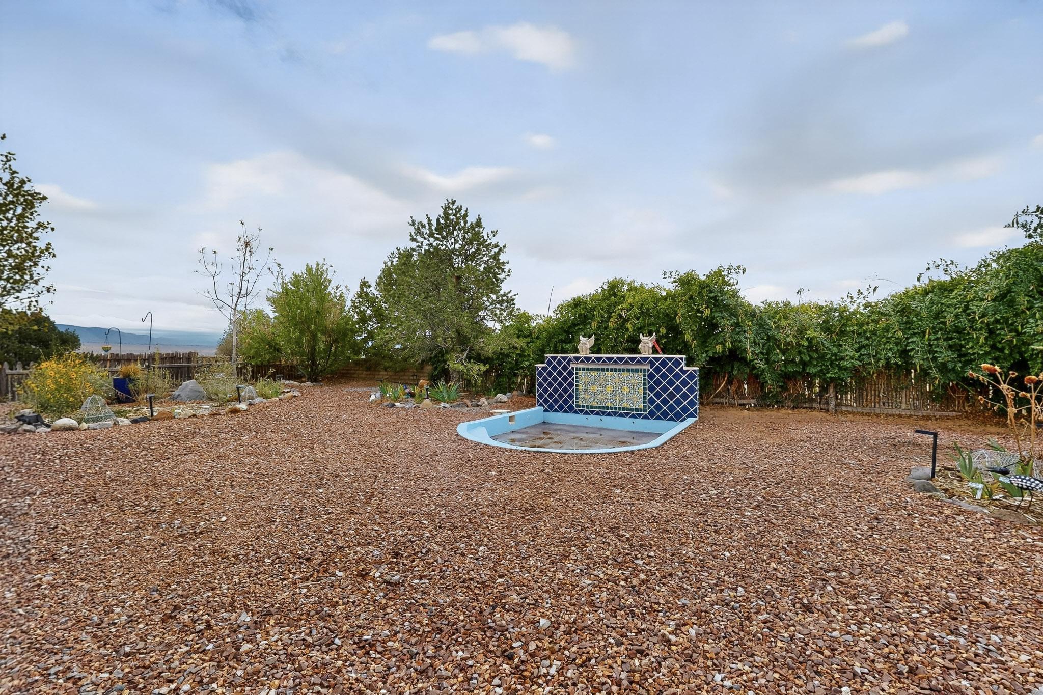 1925 Sonora Road NE