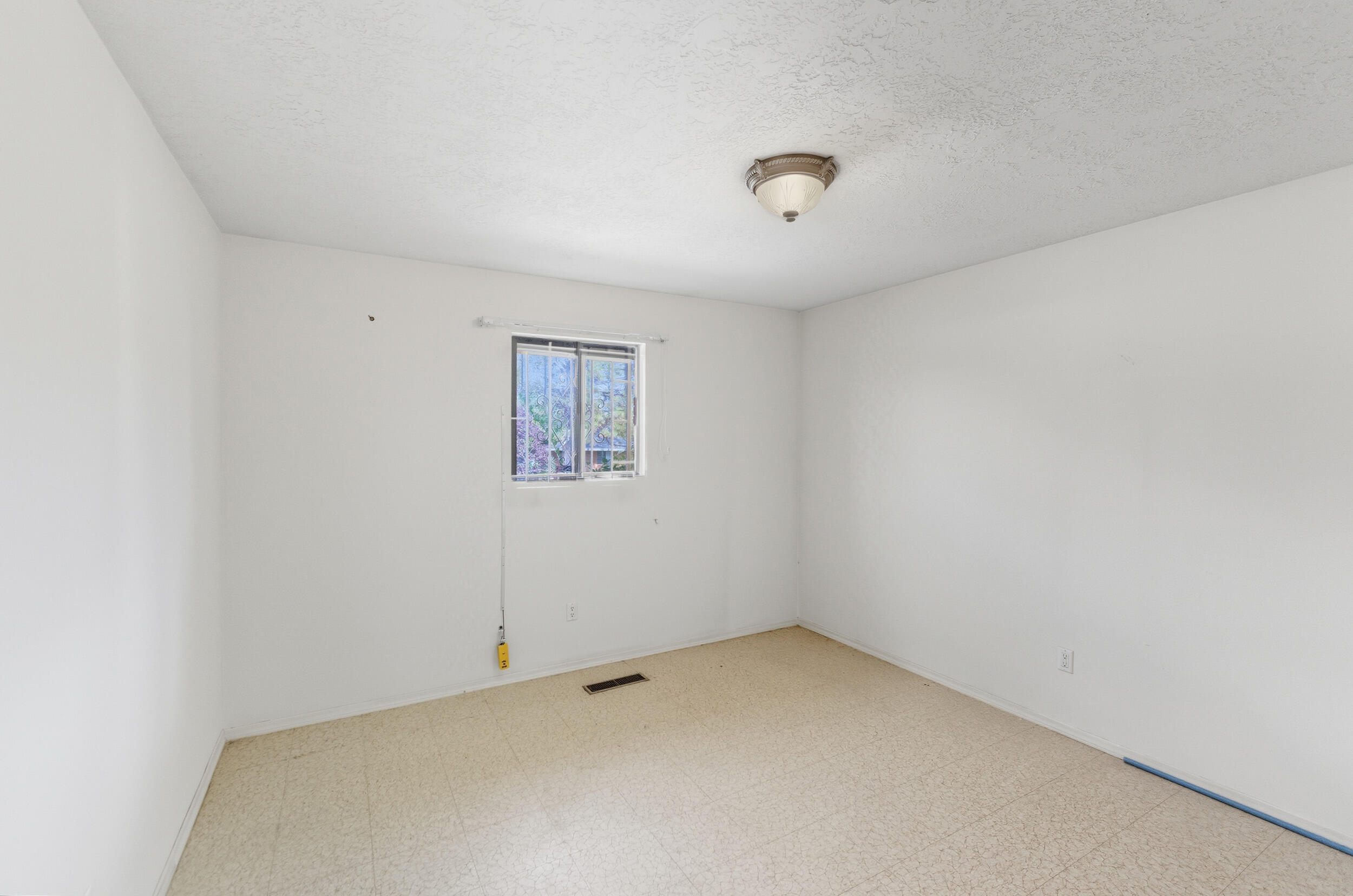 1603 Ben San Avenue
