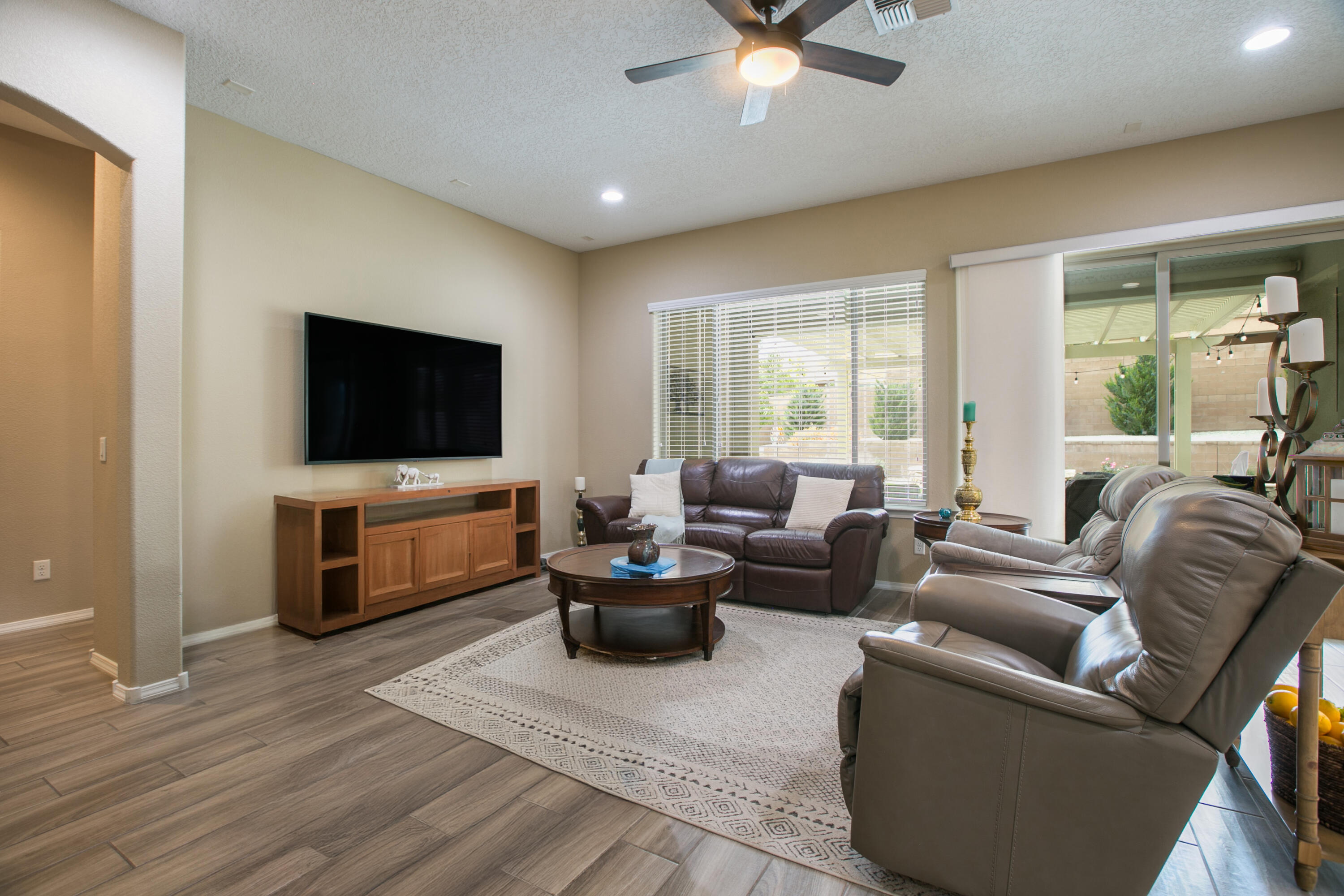 2319 Granite Mountain Lp NW