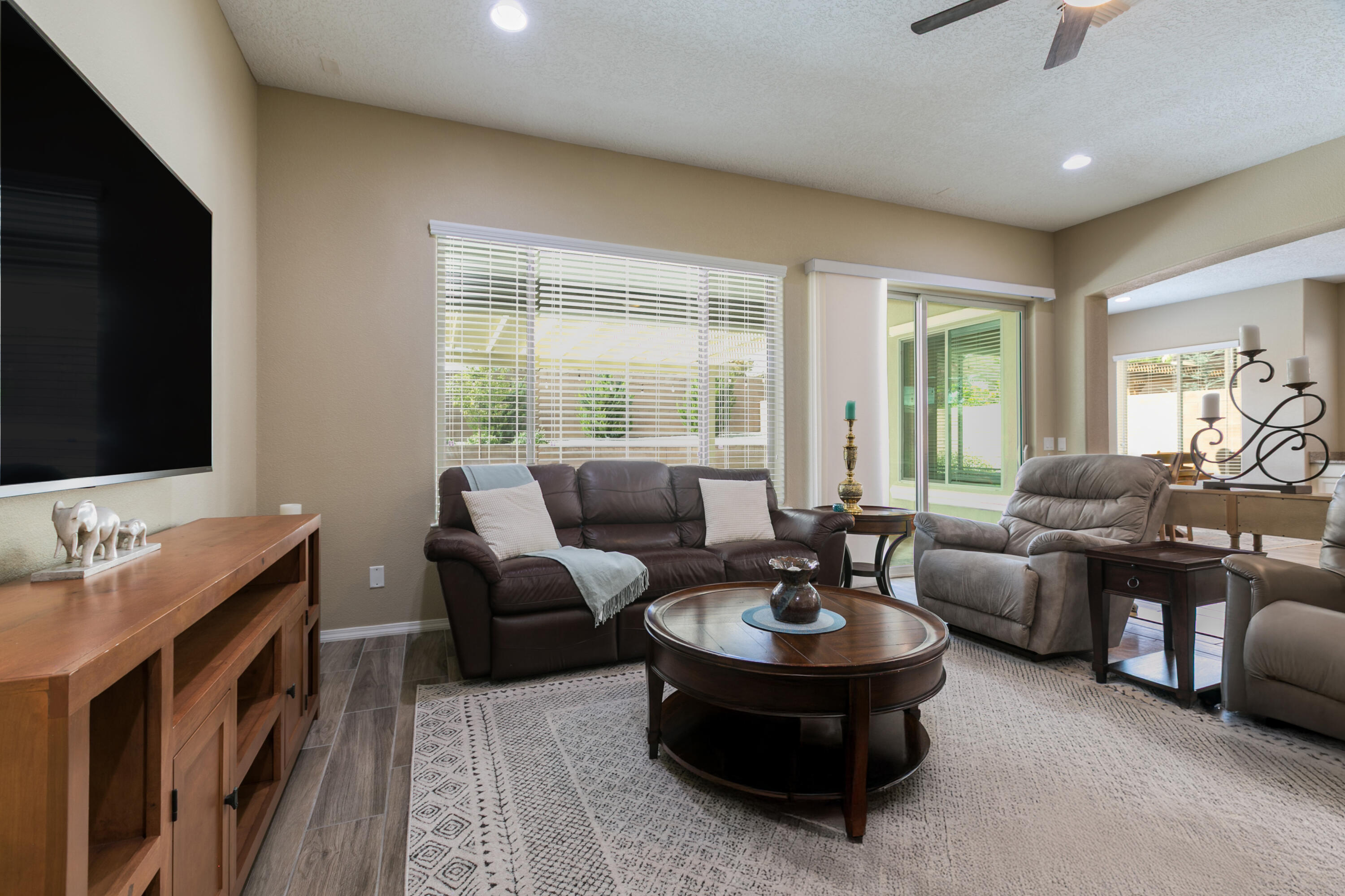 2319 Granite Mountain Lp NW