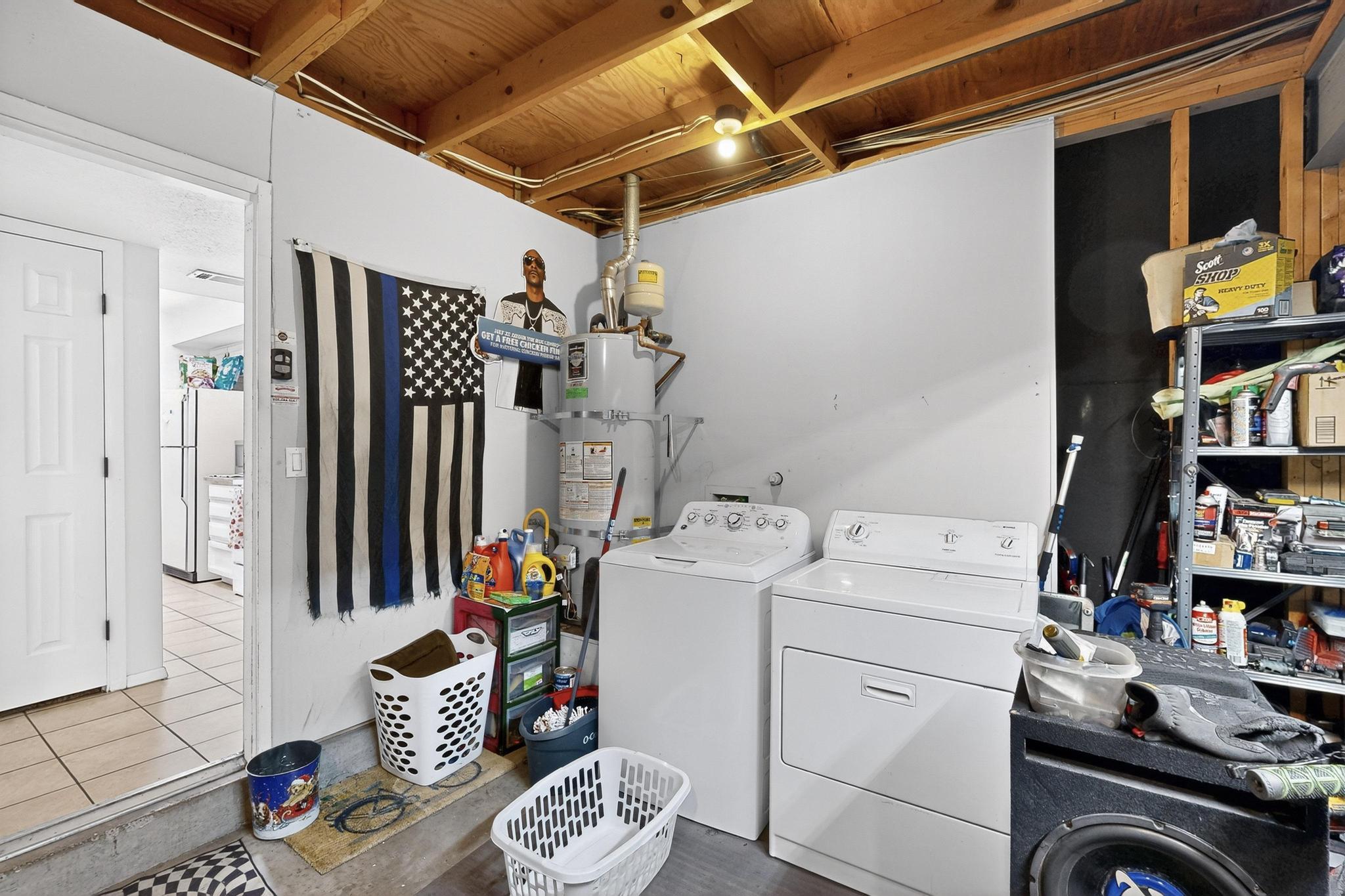 49 Calle San Blas NE