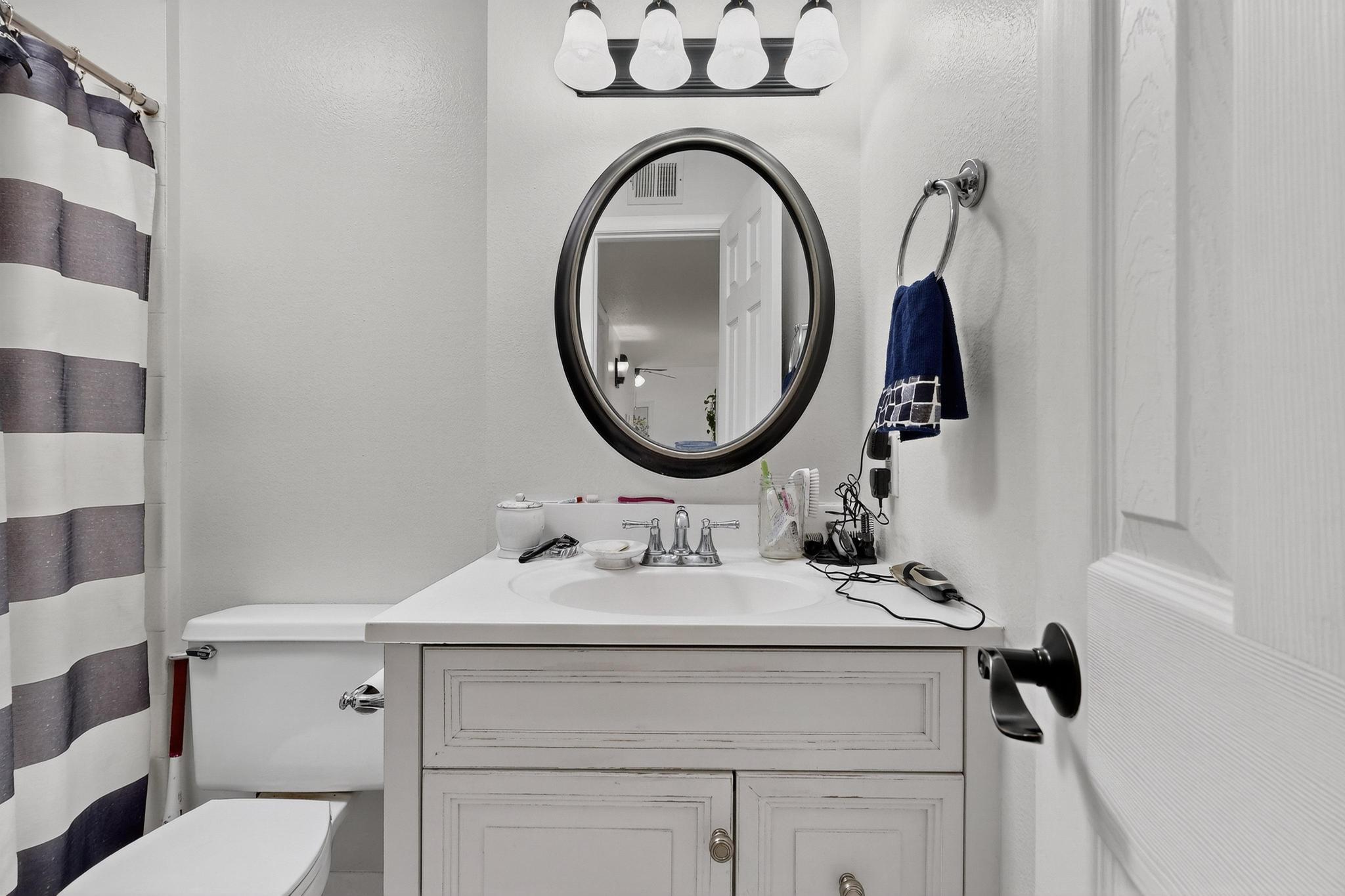 49 Calle San Blas NE