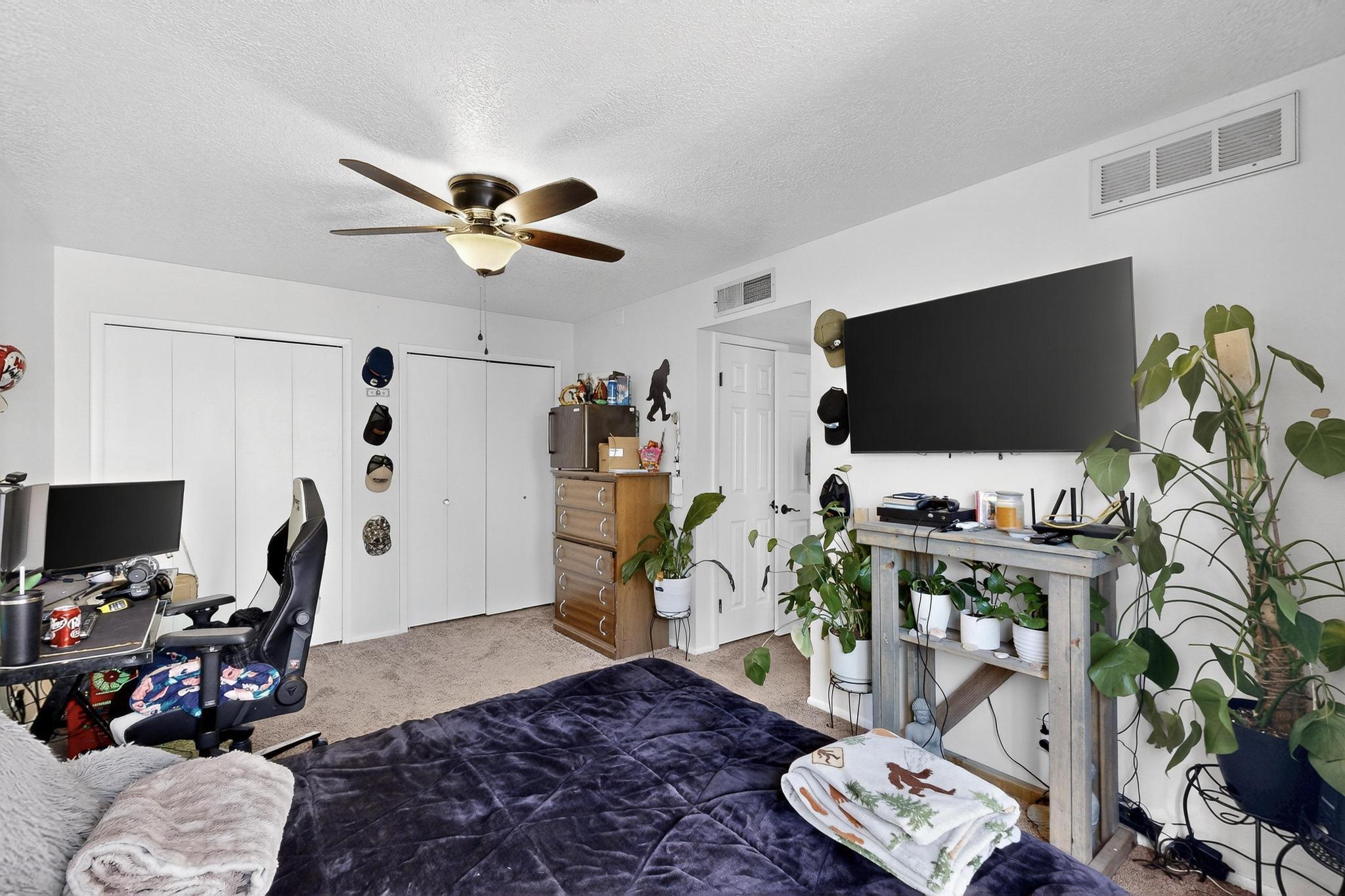 49 Calle San Blas NE