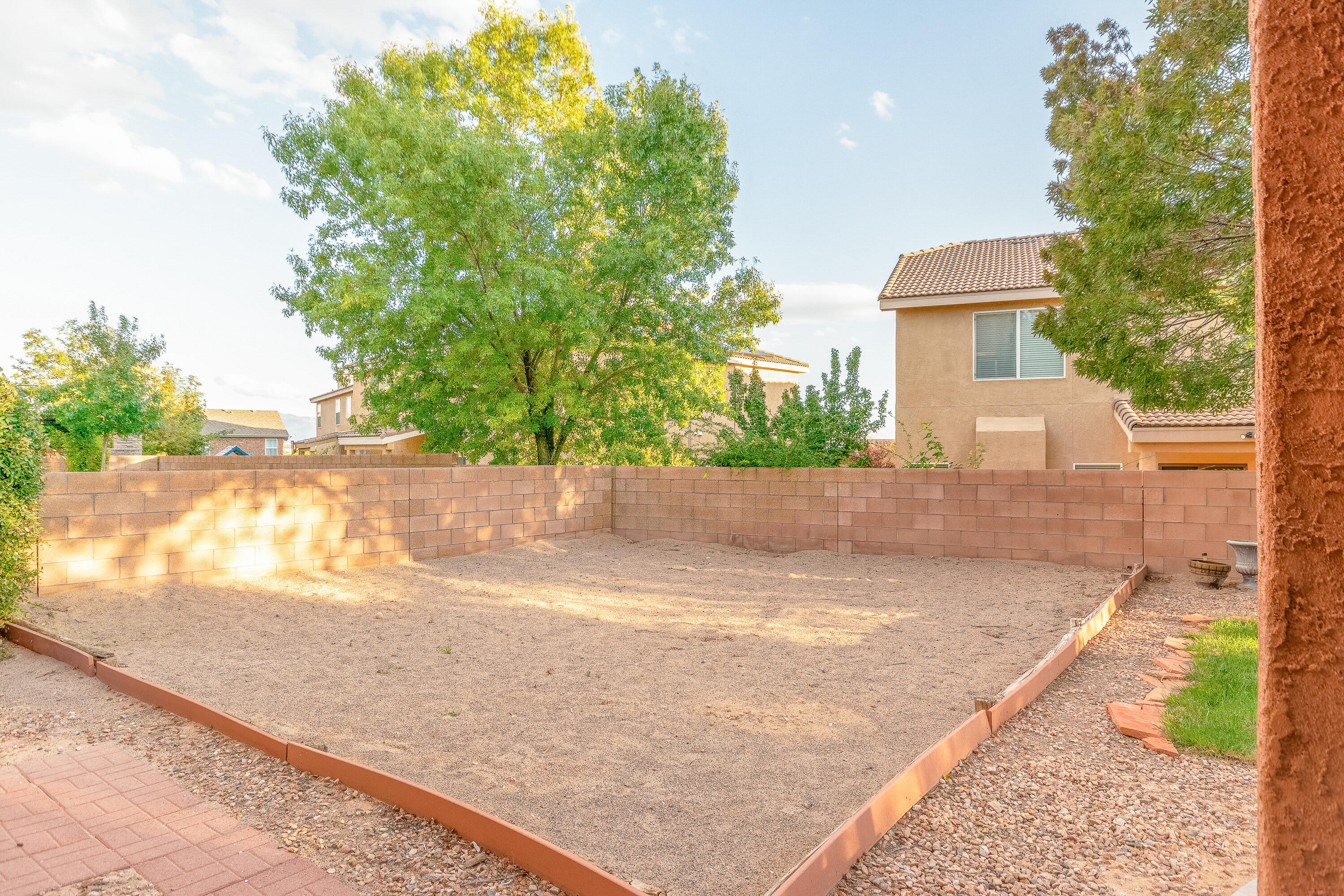 2608 Corte Castellon SE