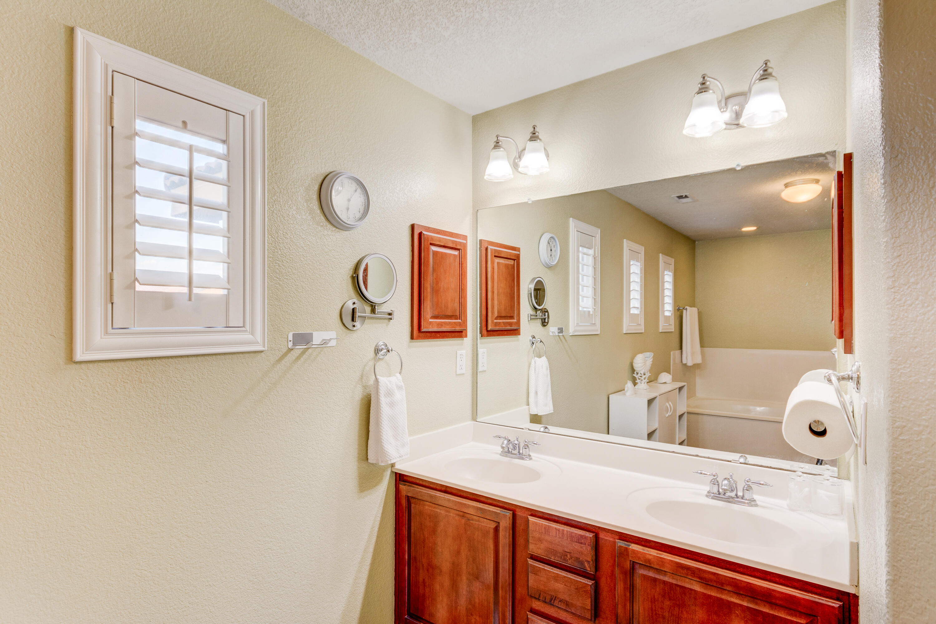 2608 Corte Castellon SE