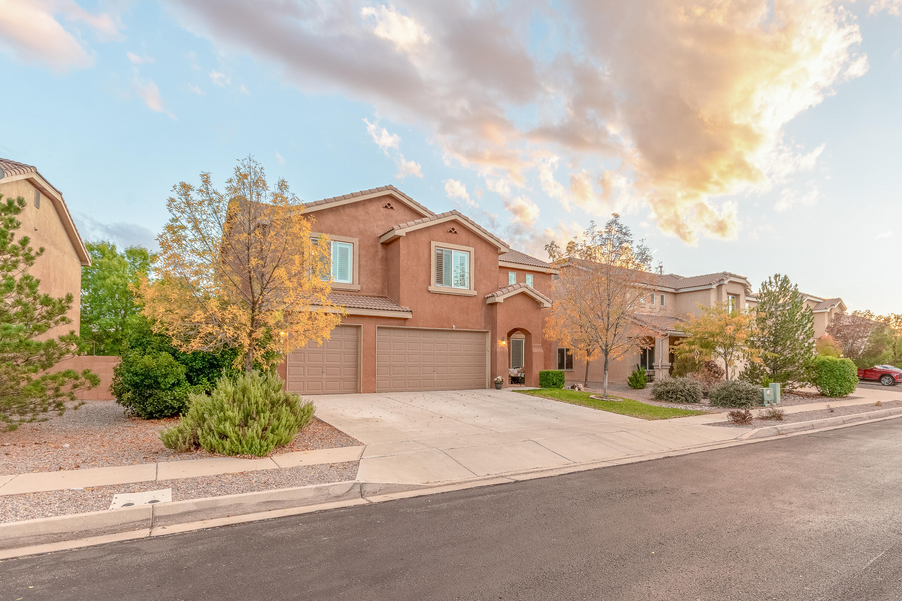 2608 Corte Castellon SE