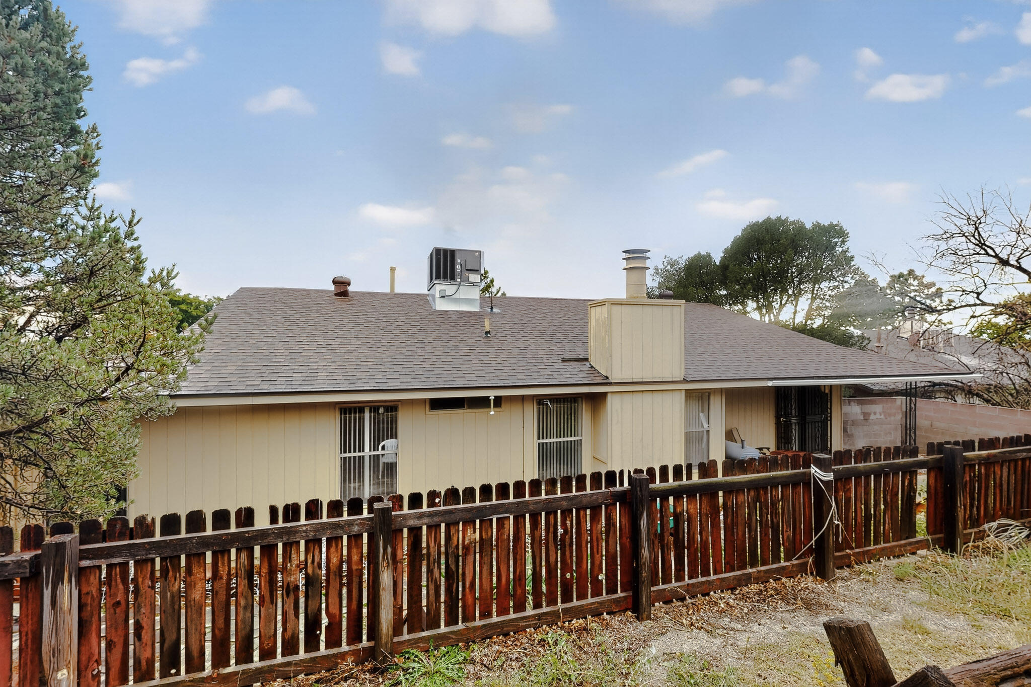 1322 Monte Largo Drive NE