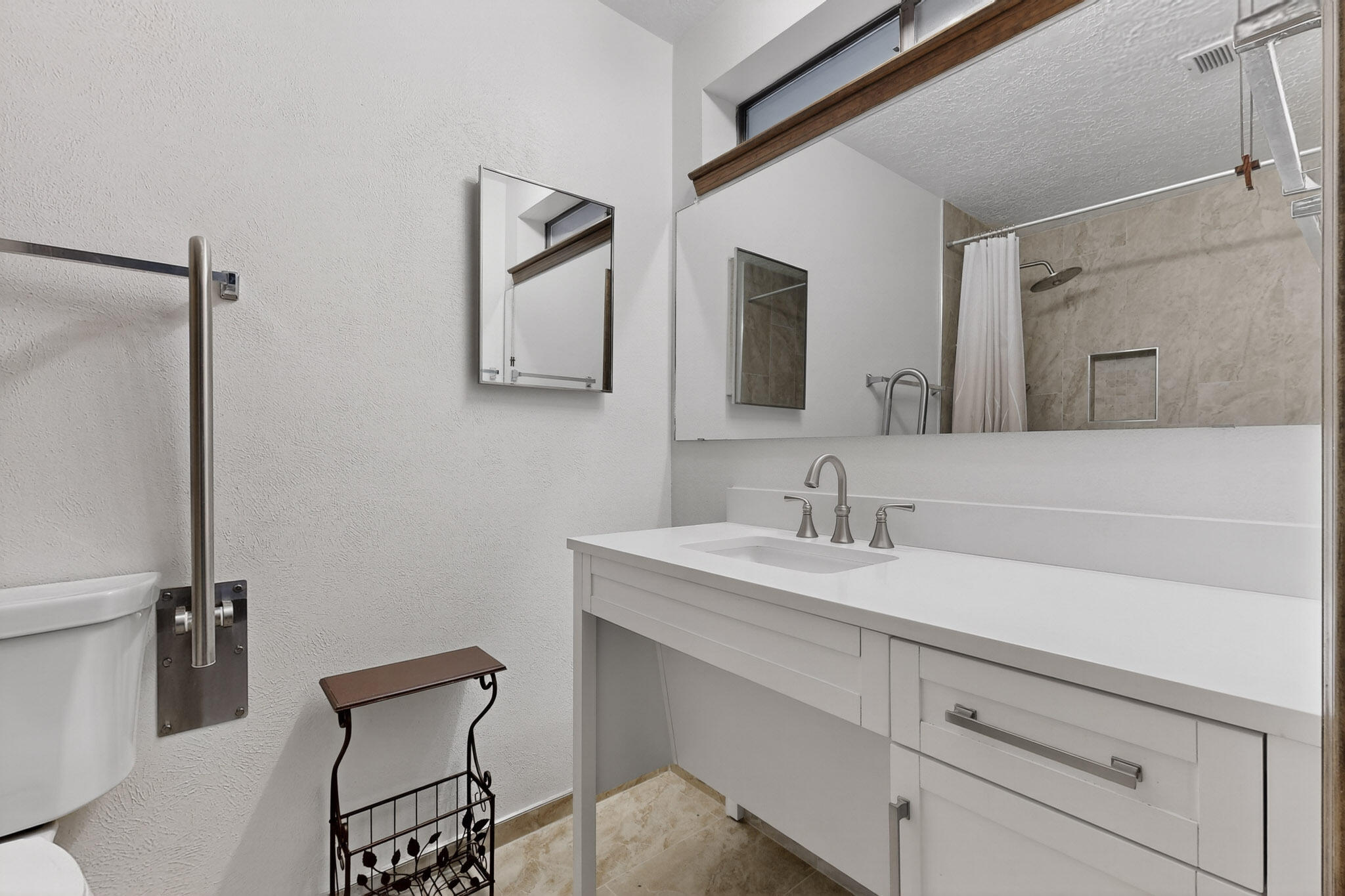 1322 Monte Largo Drive NE