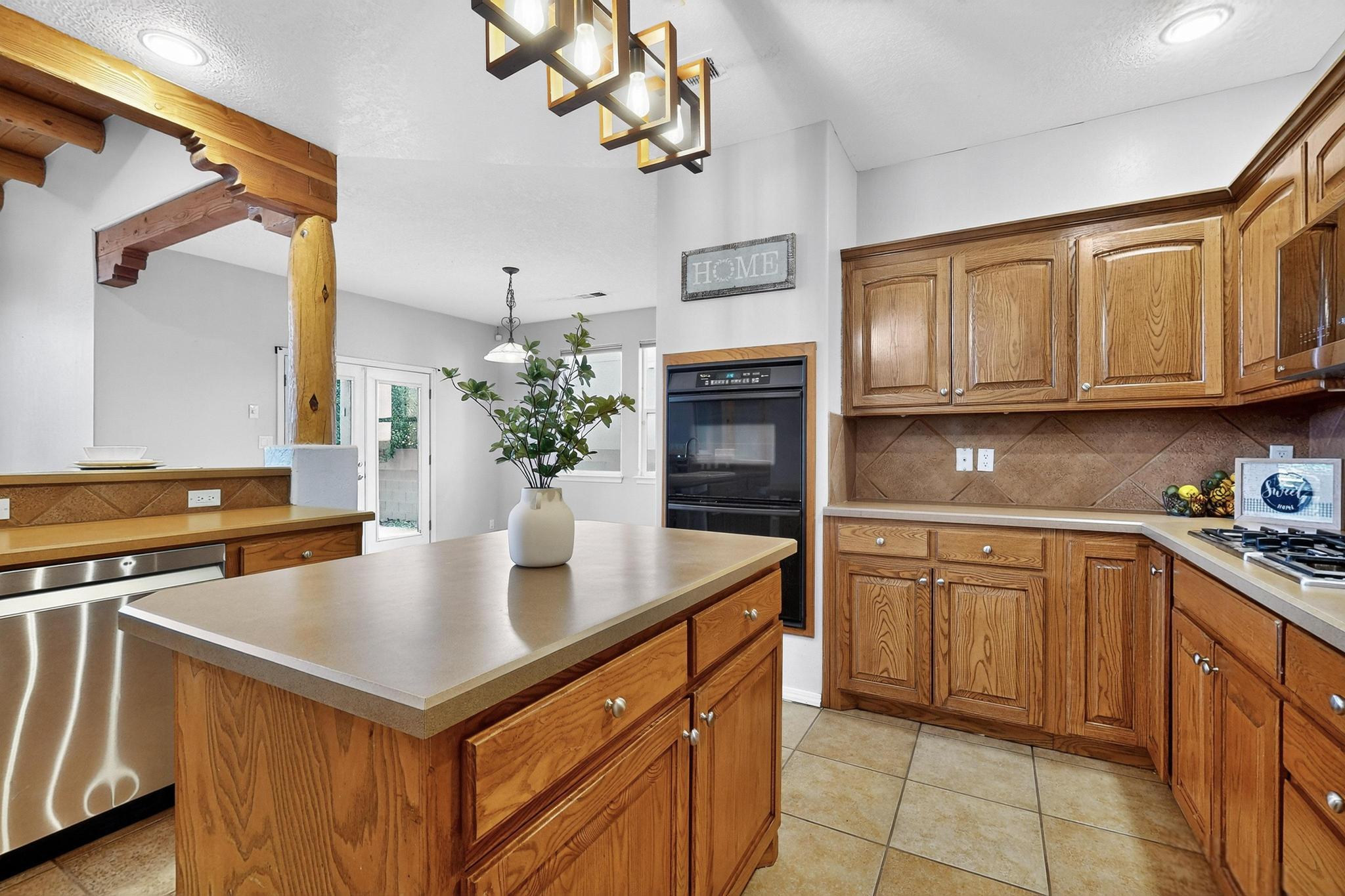 5135 Rose Quartz Avenue NW