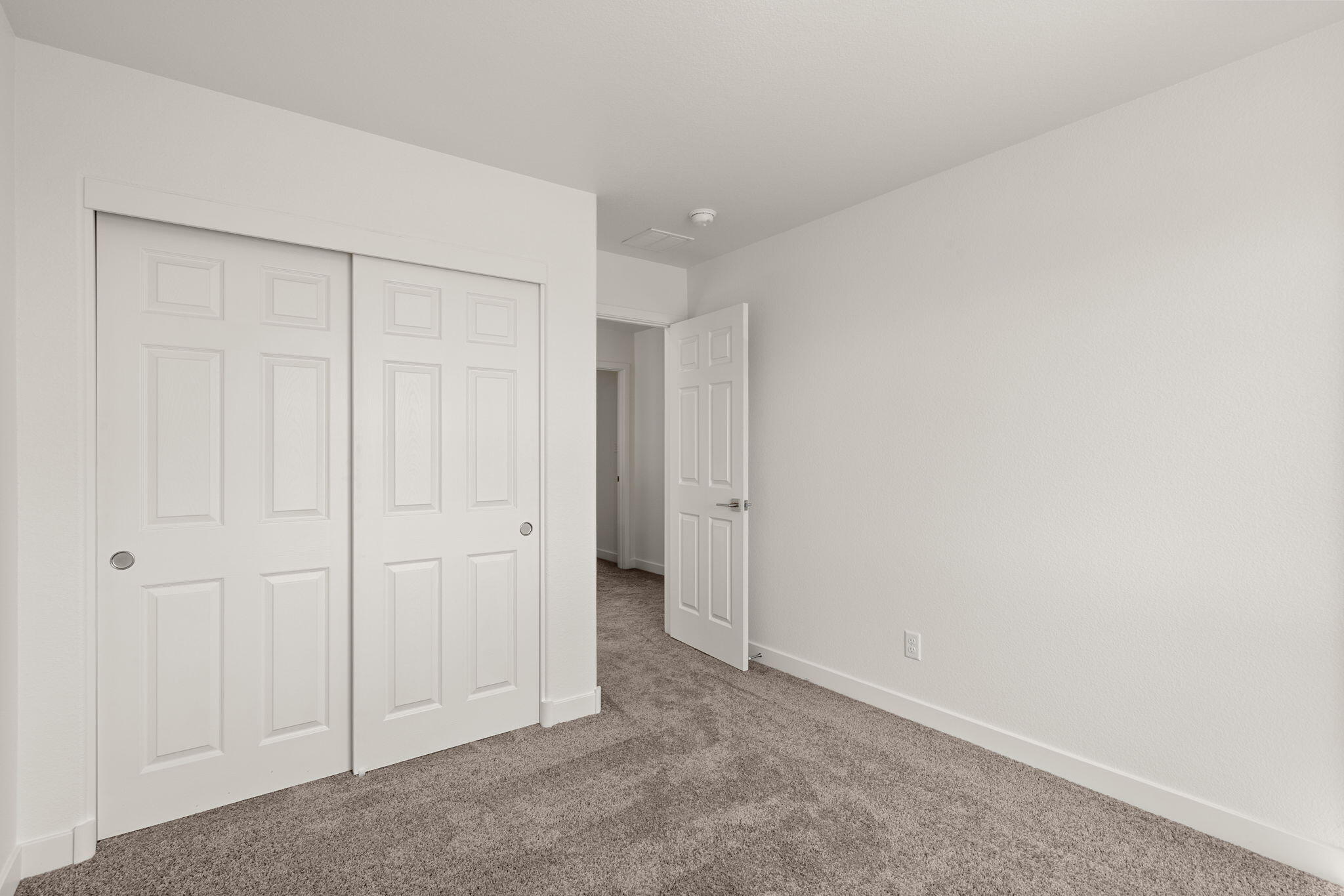 1533 Rawhide Loop NE