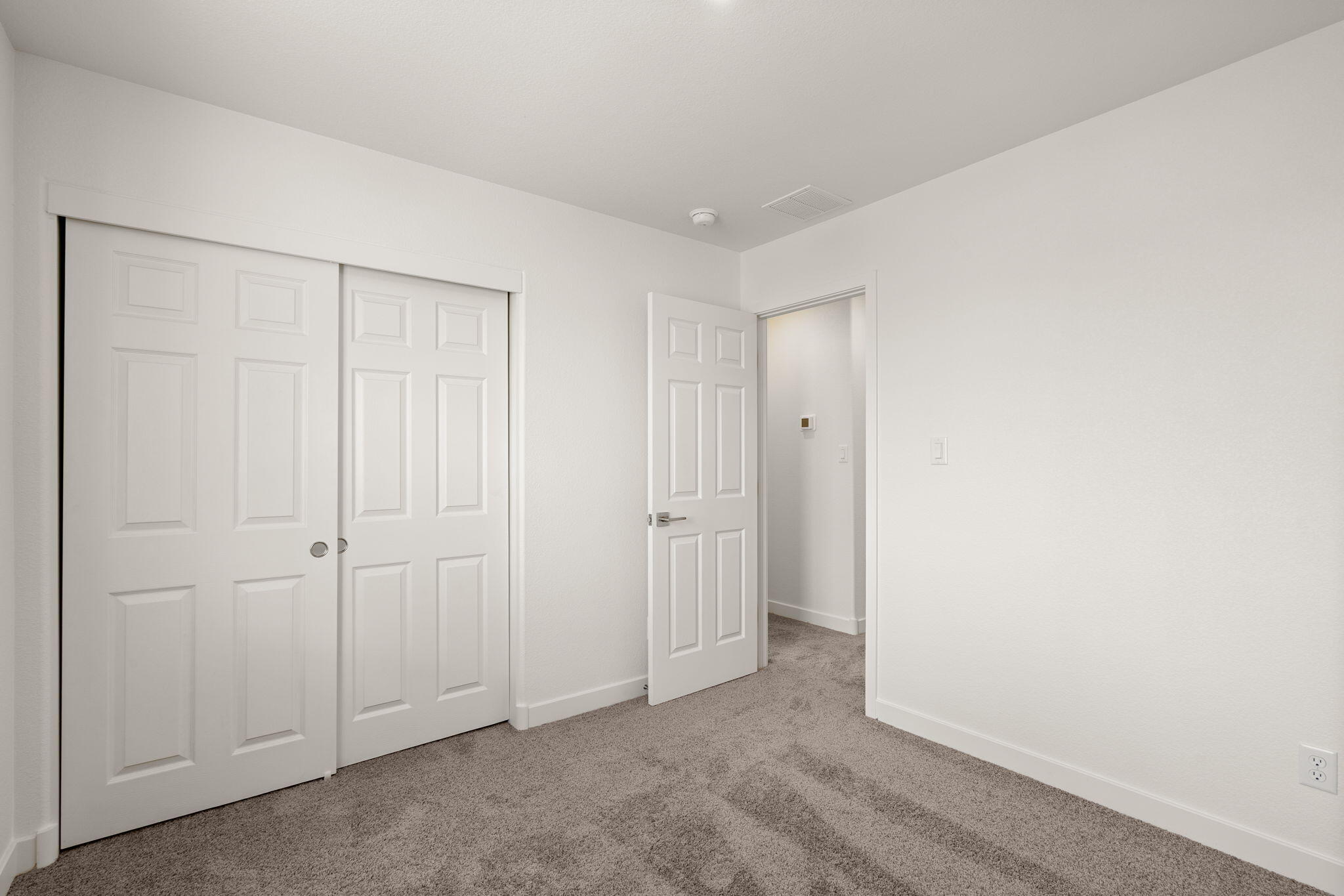 1533 Rawhide Loop NE