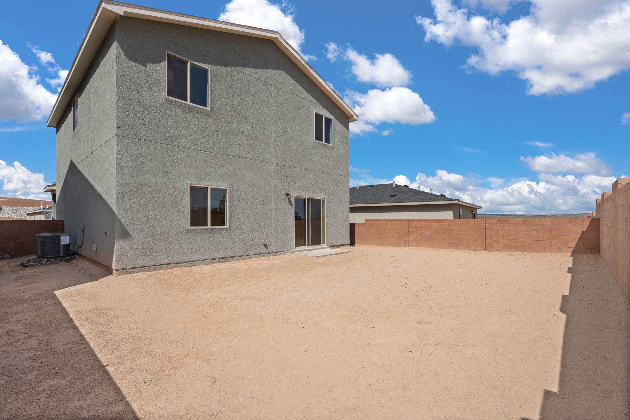 1533 Rawhide Loop NE