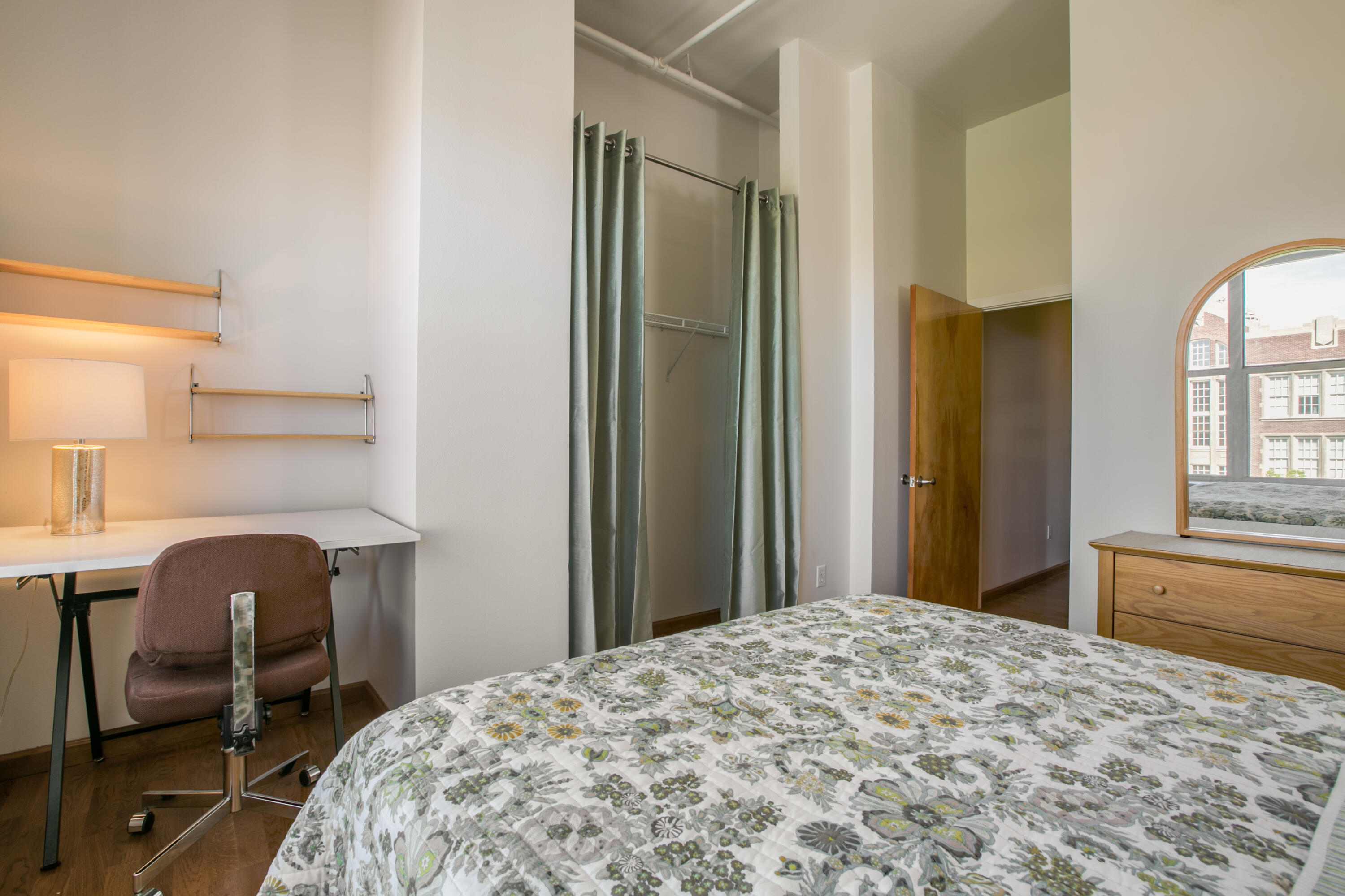 401 Central Avenue NE 301