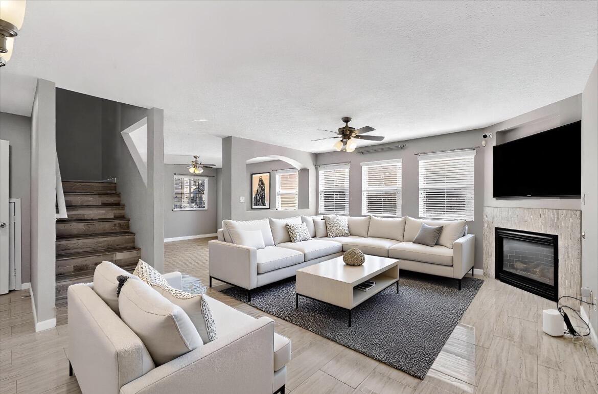 2005 Sea Breeze Street NW