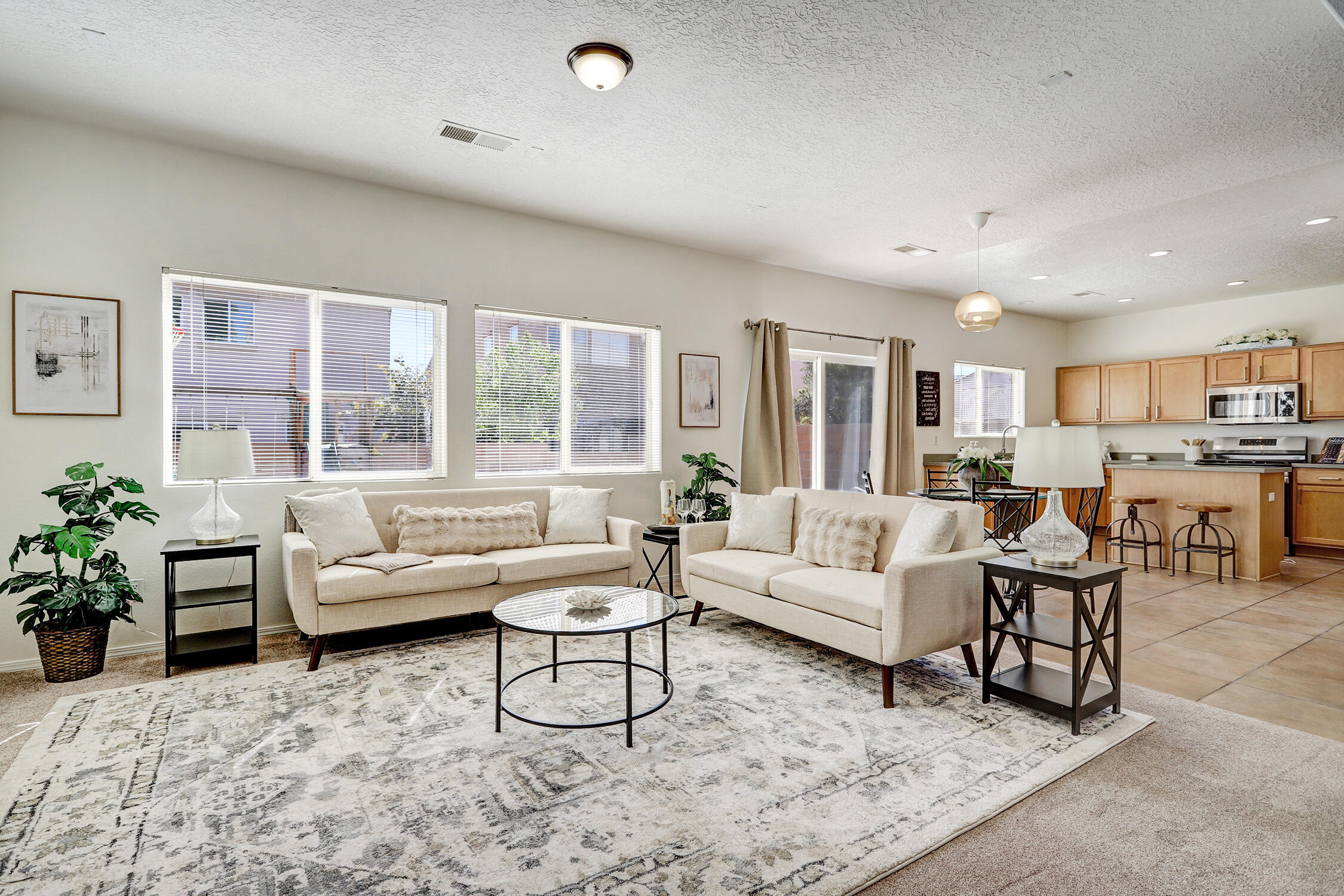 6904 Tree Line Avenue NW