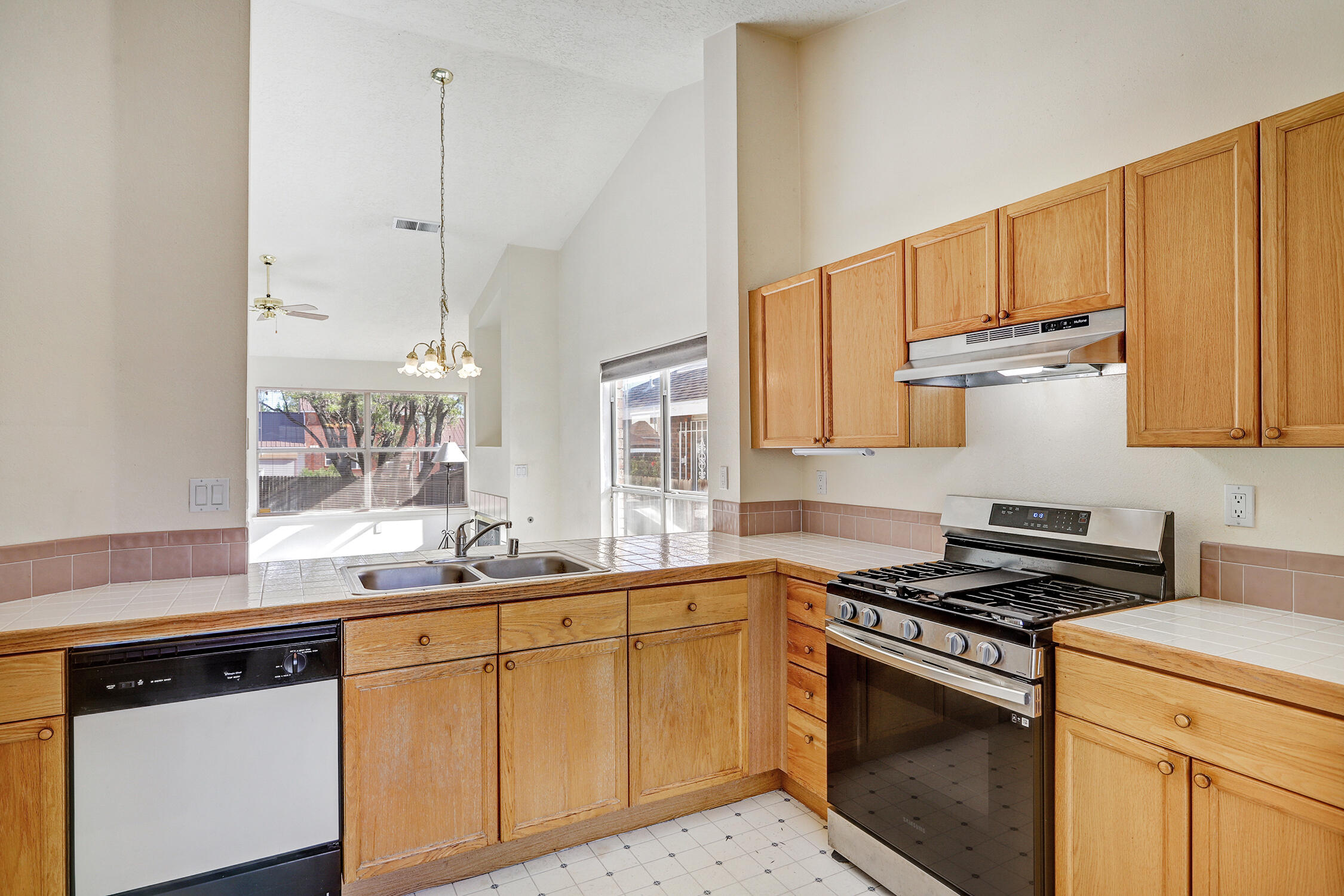 8319 MILLSTREAM Place NW