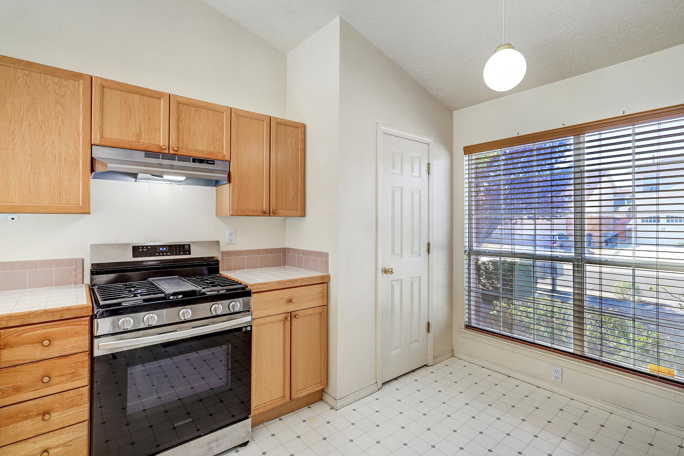 8319 MILLSTREAM Place NW