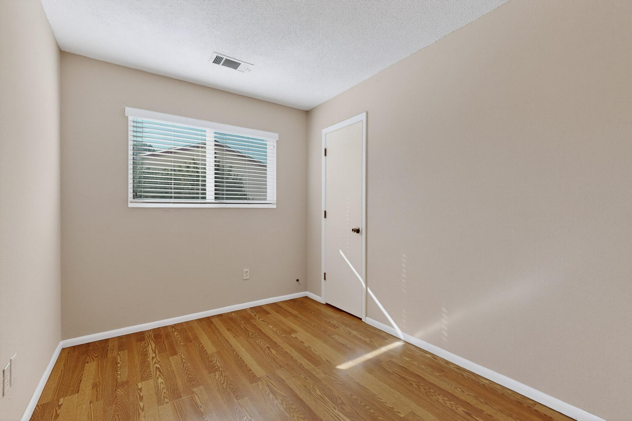 8801 Avenales Avenue NE