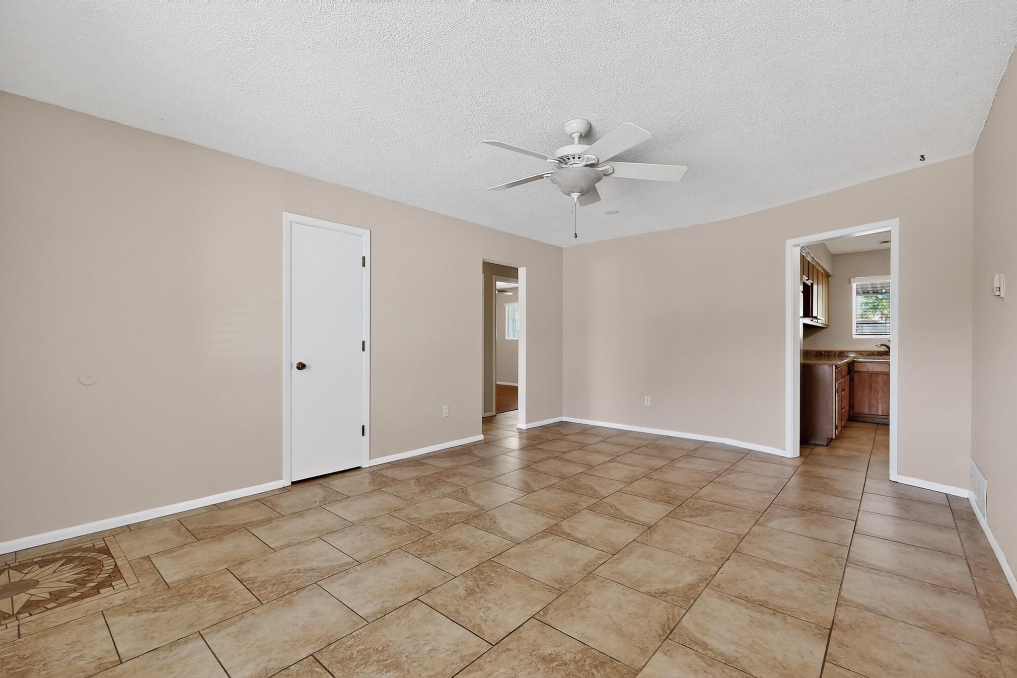 8801 Avenales Avenue NE