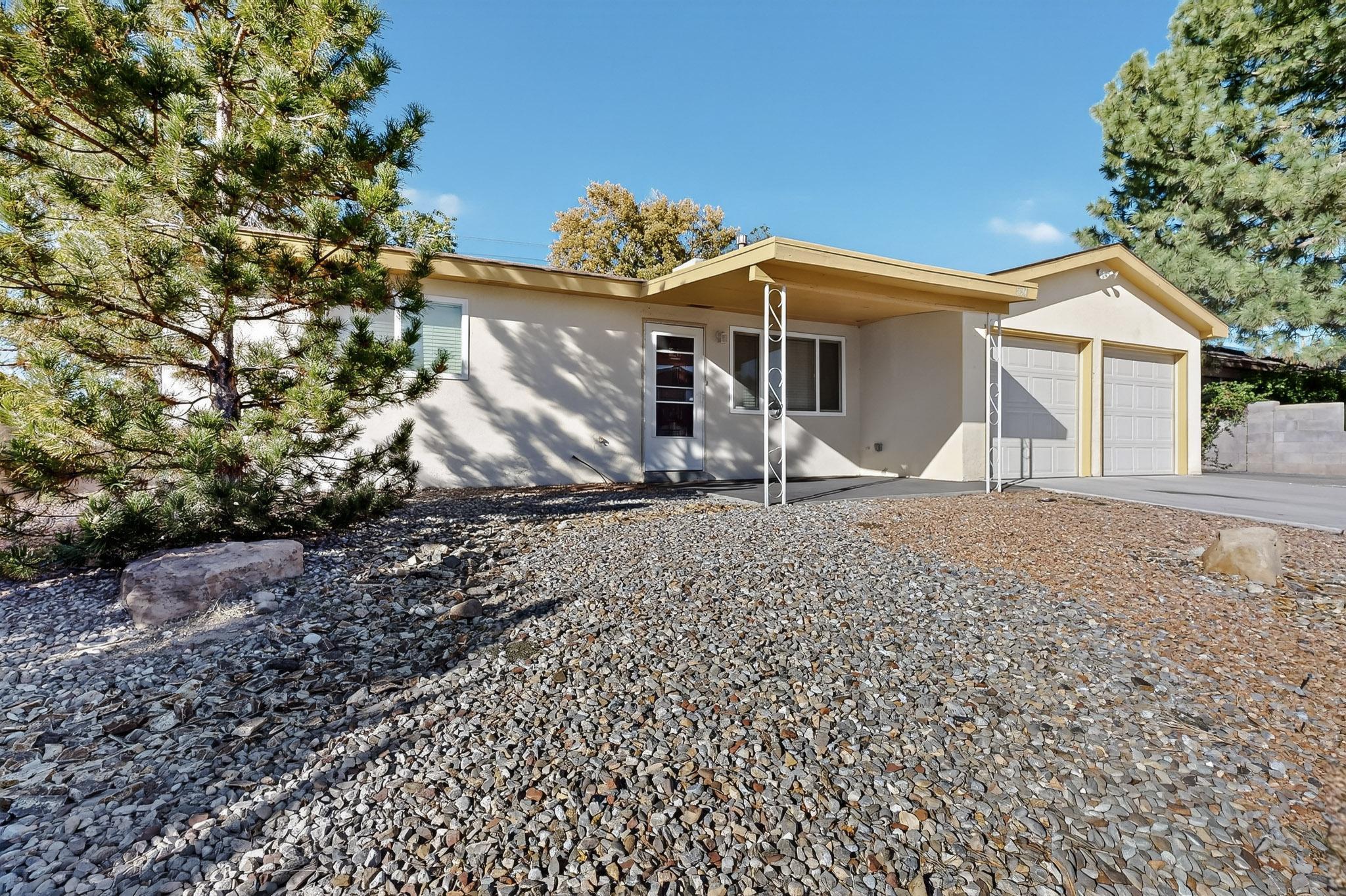 8801 Avenales Avenue NE